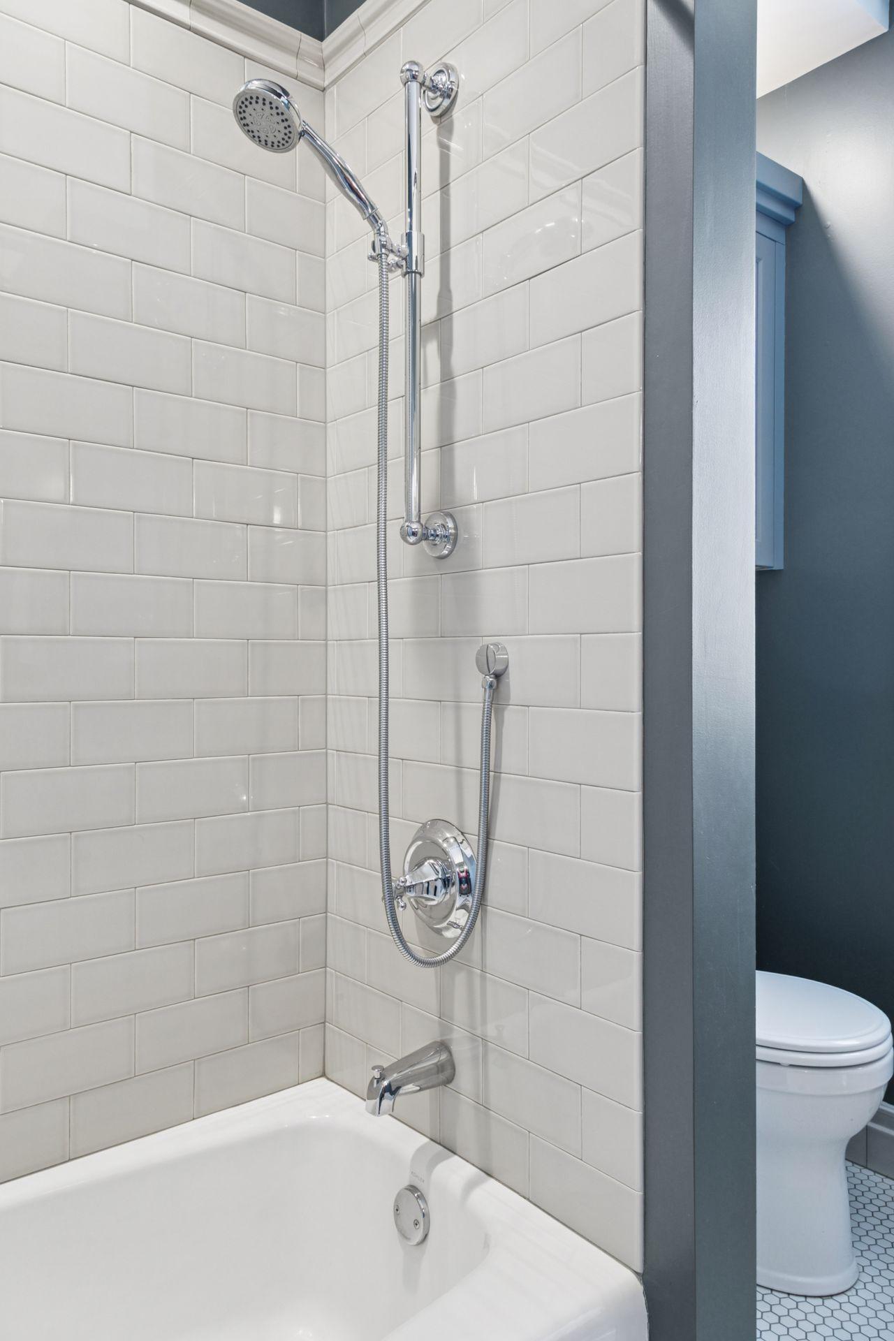 56 Arundel Street Unit: 10