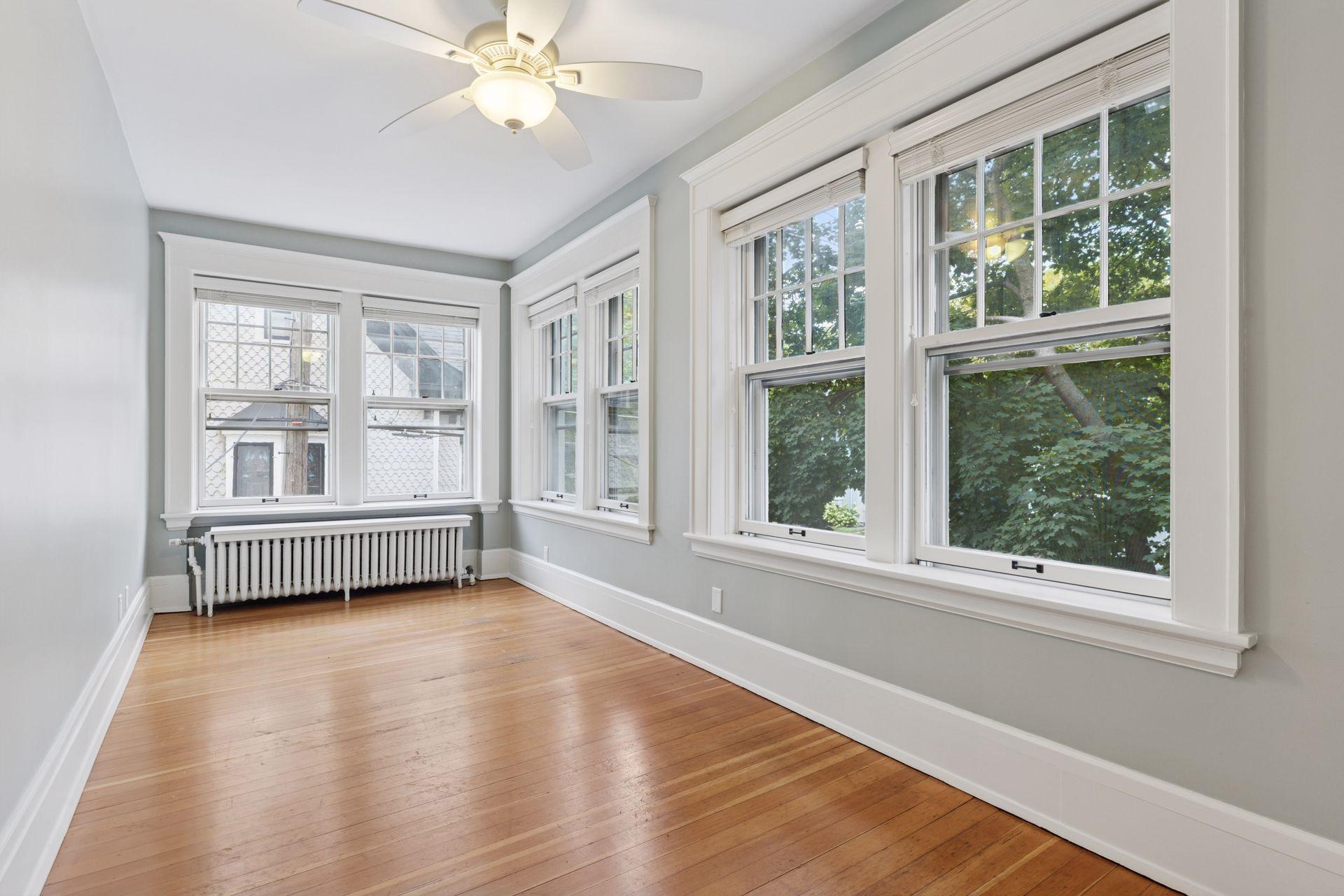 56 Arundel Street Unit: 10