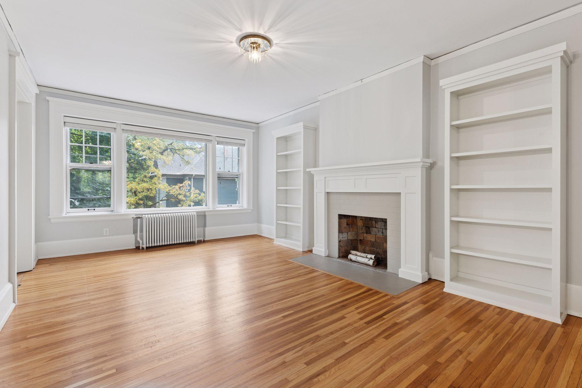 56 Arundel Street Unit: 10