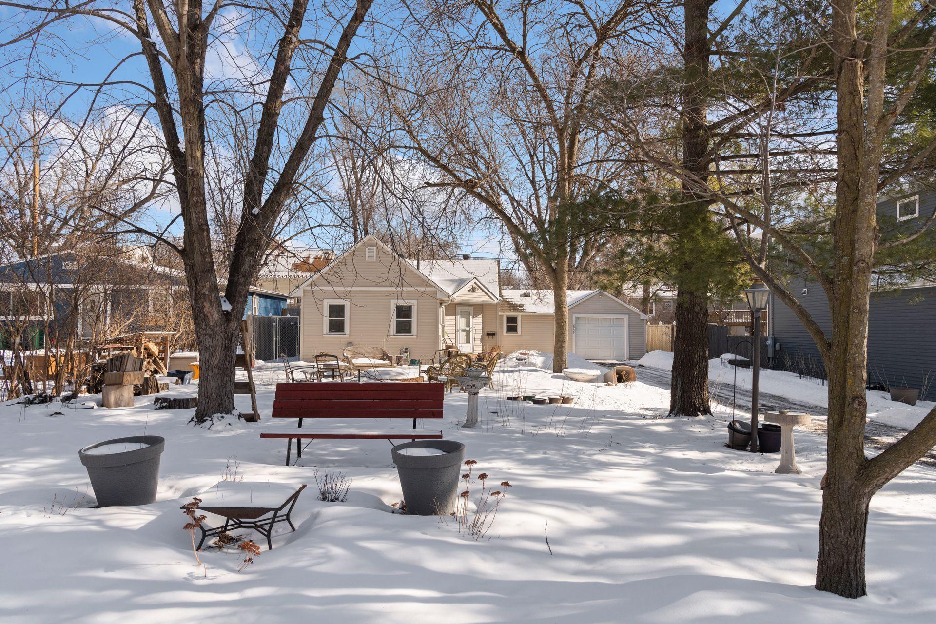 2909 Maryland Avenue S