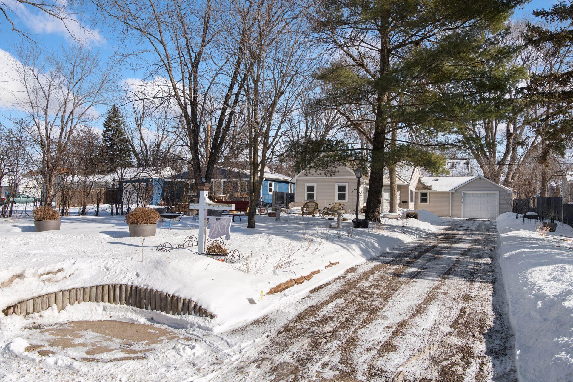 2909 Maryland Avenue S