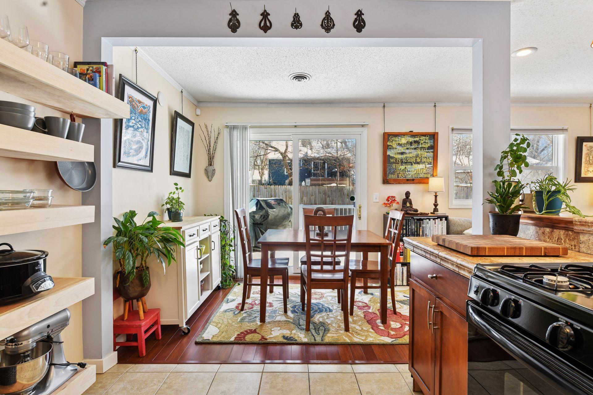 2909 Maryland Avenue S