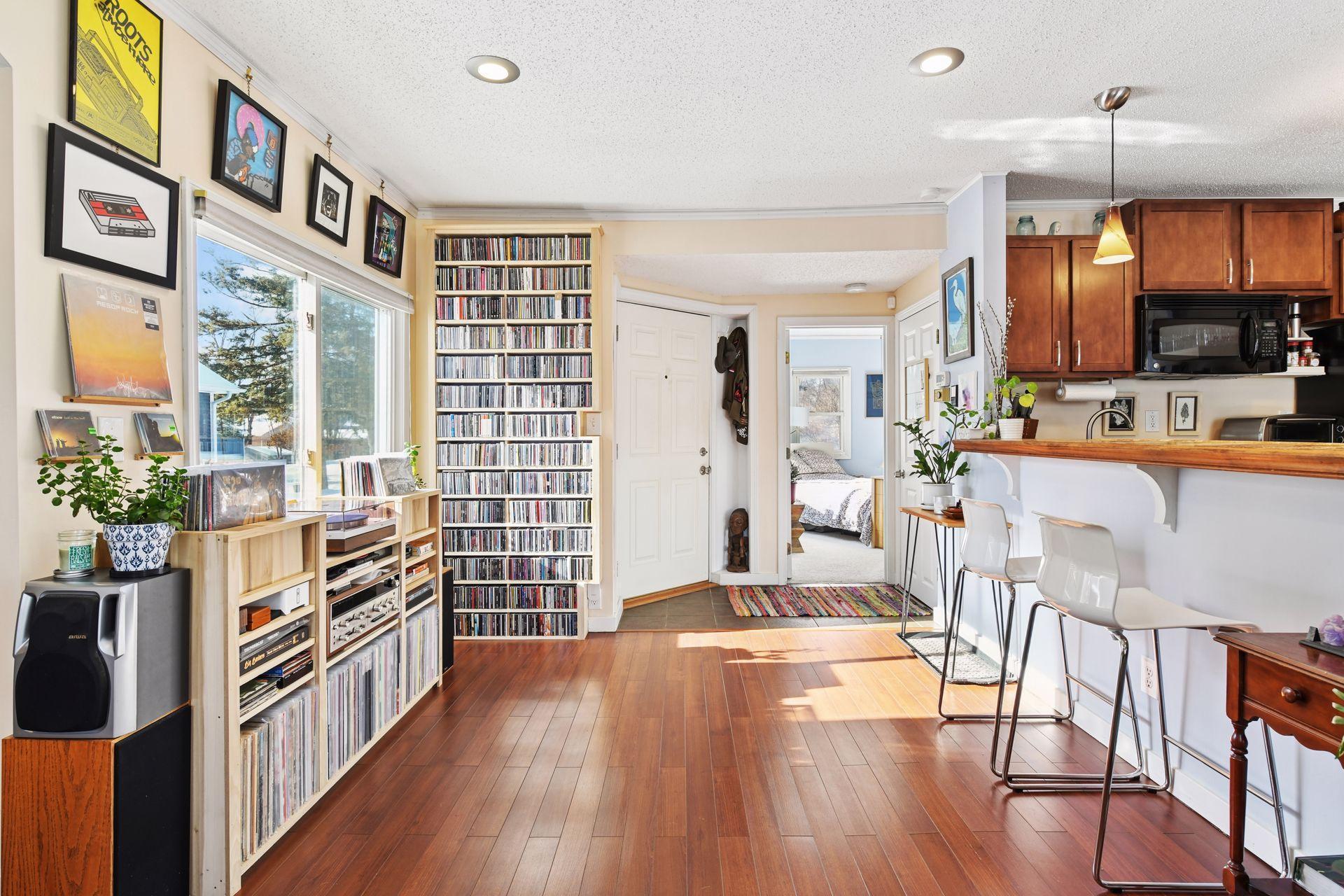 2909 Maryland Avenue S