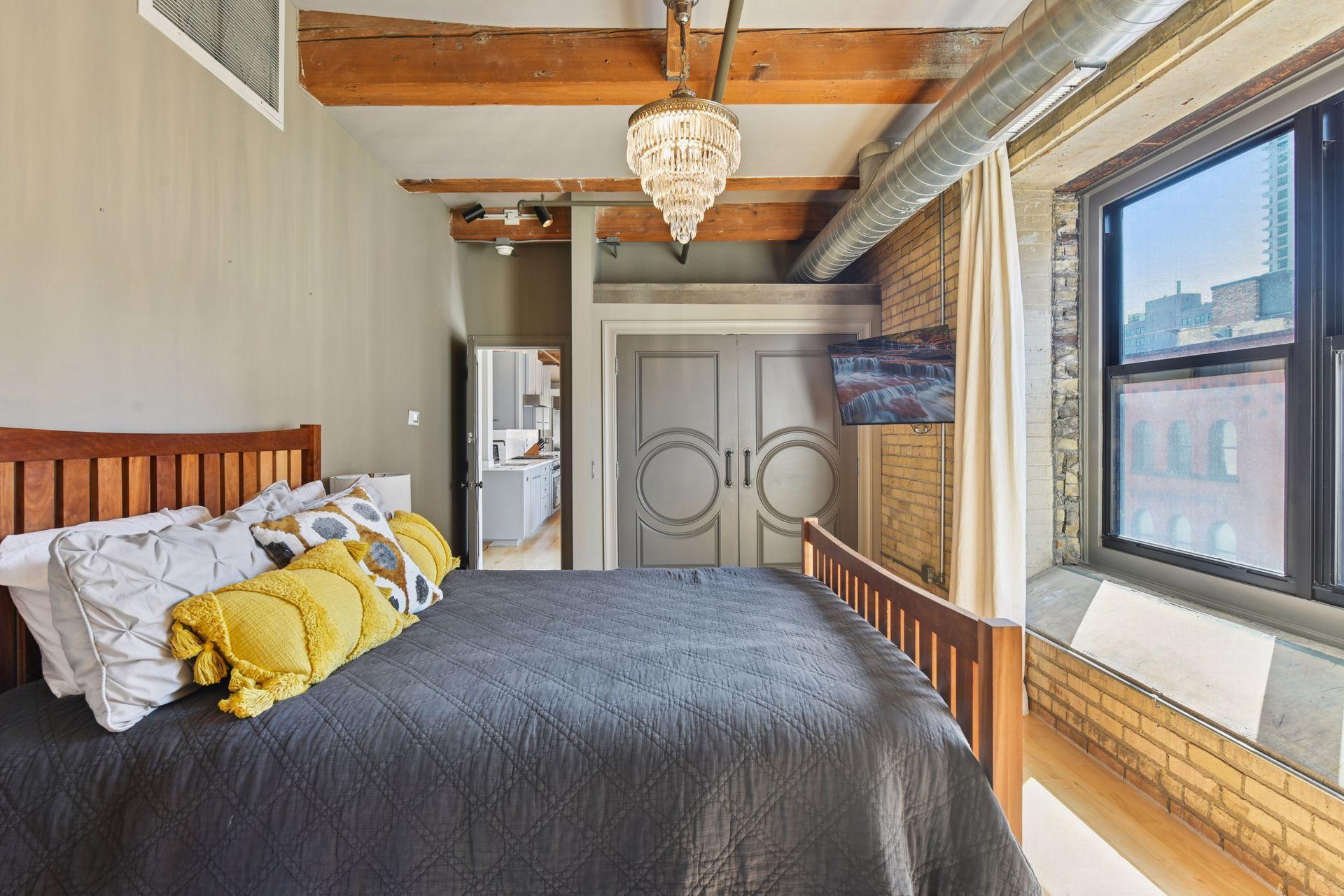 406 Wacouta Street Unit: 412