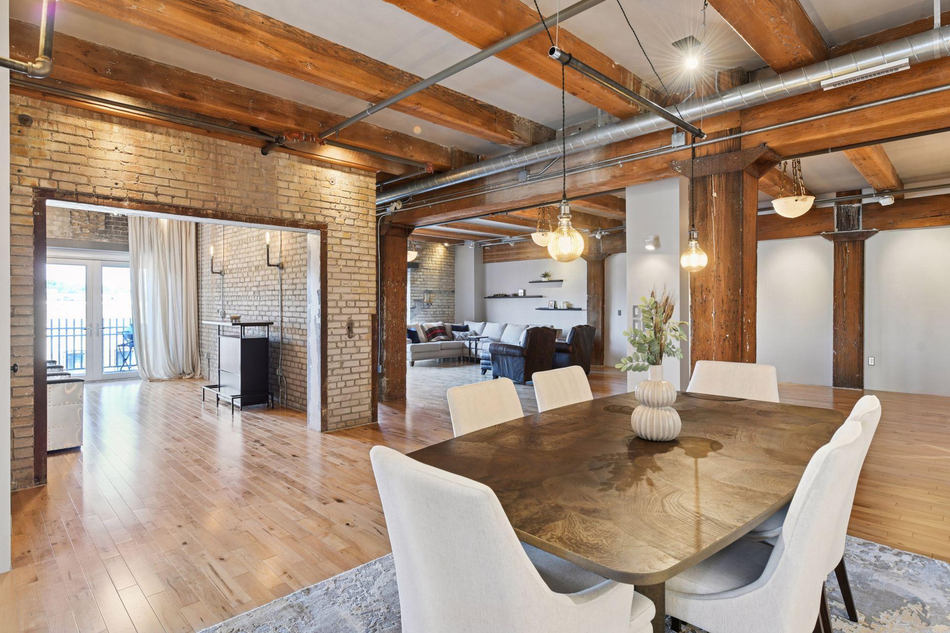 406 Wacouta Street Unit: 412