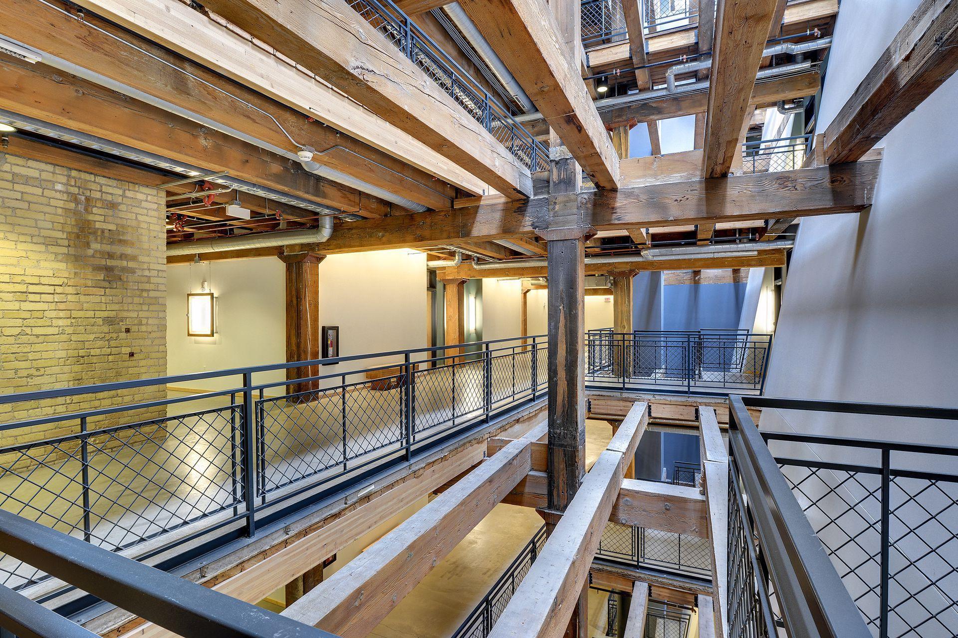 406 Wacouta Street Unit: 412