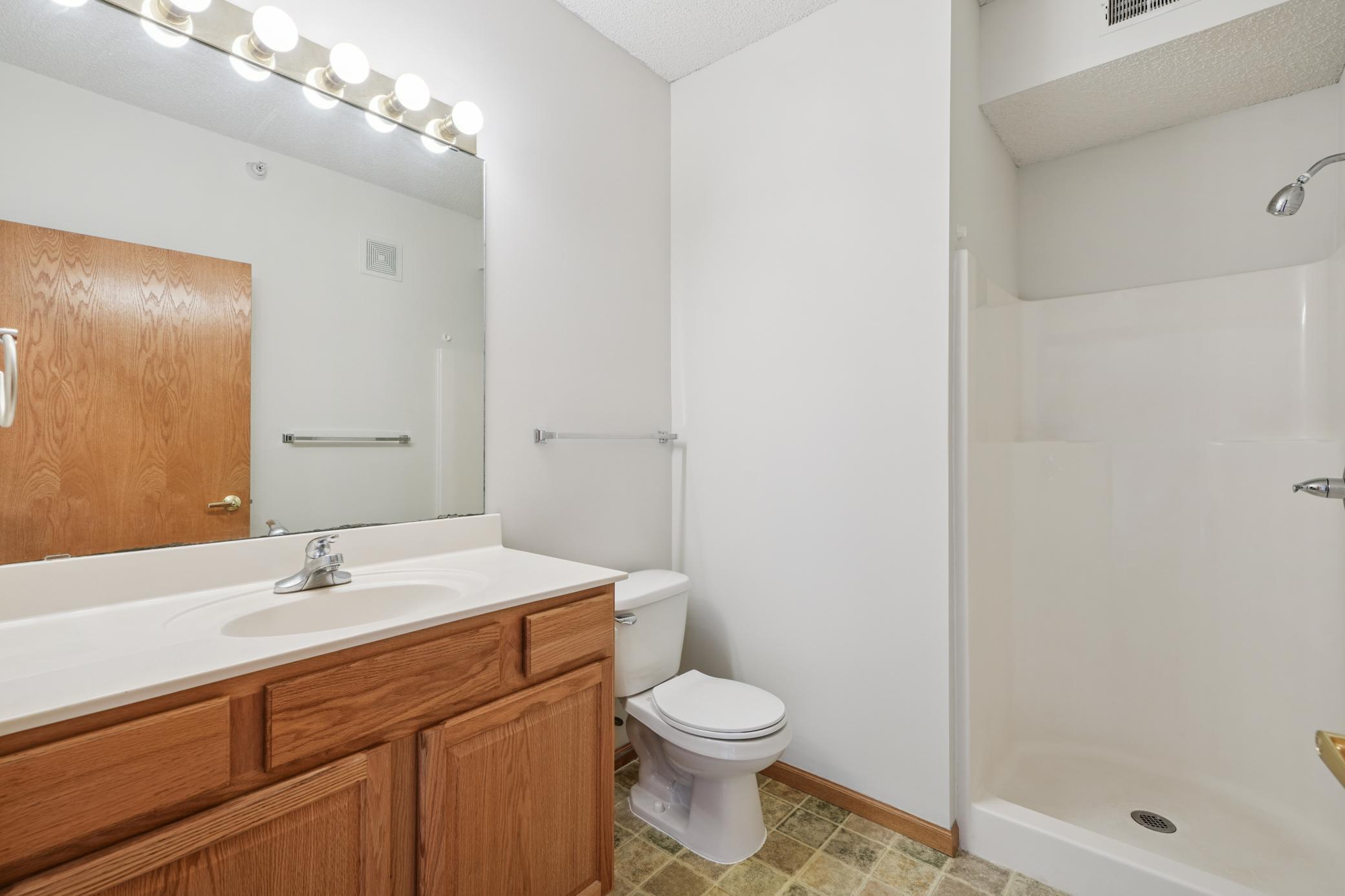 4824 E 53rd Street Unit: 422