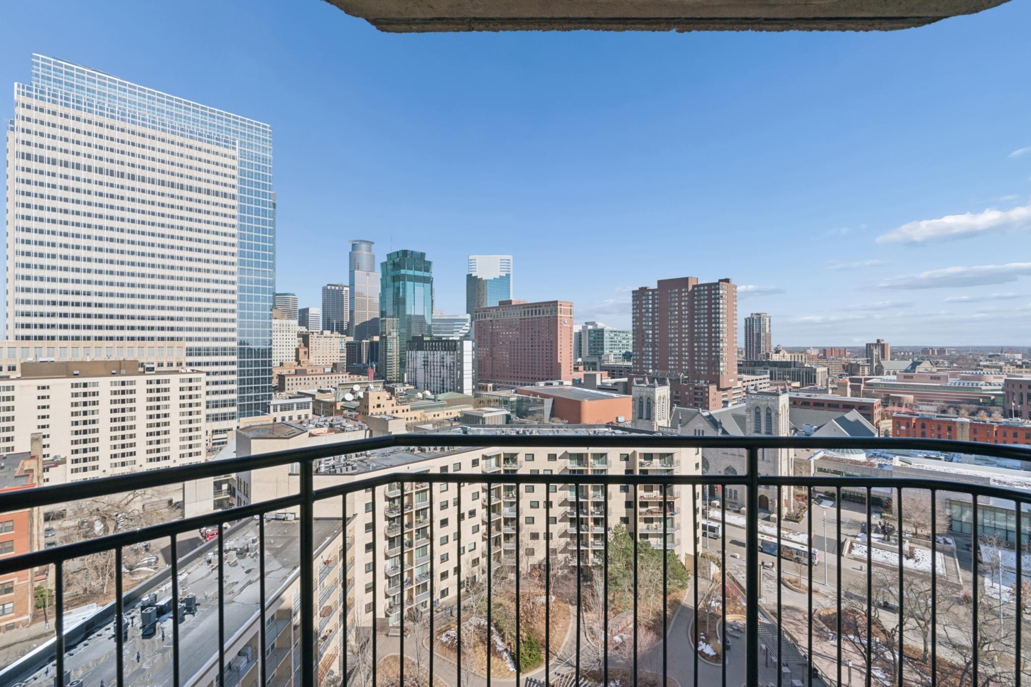 1225 LaSalle Avenue Unit: 1701