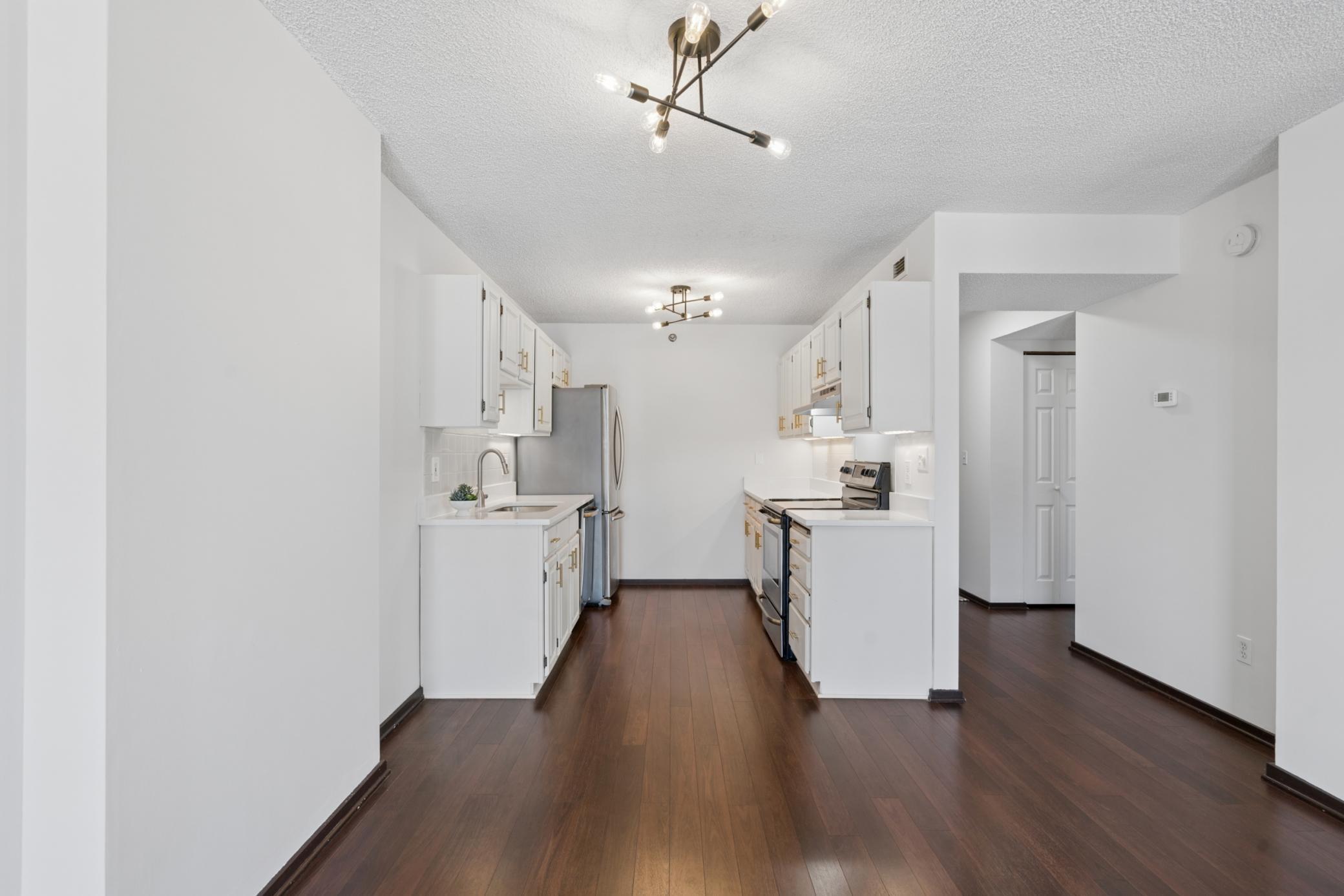 1225 LaSalle Avenue Unit: 1701