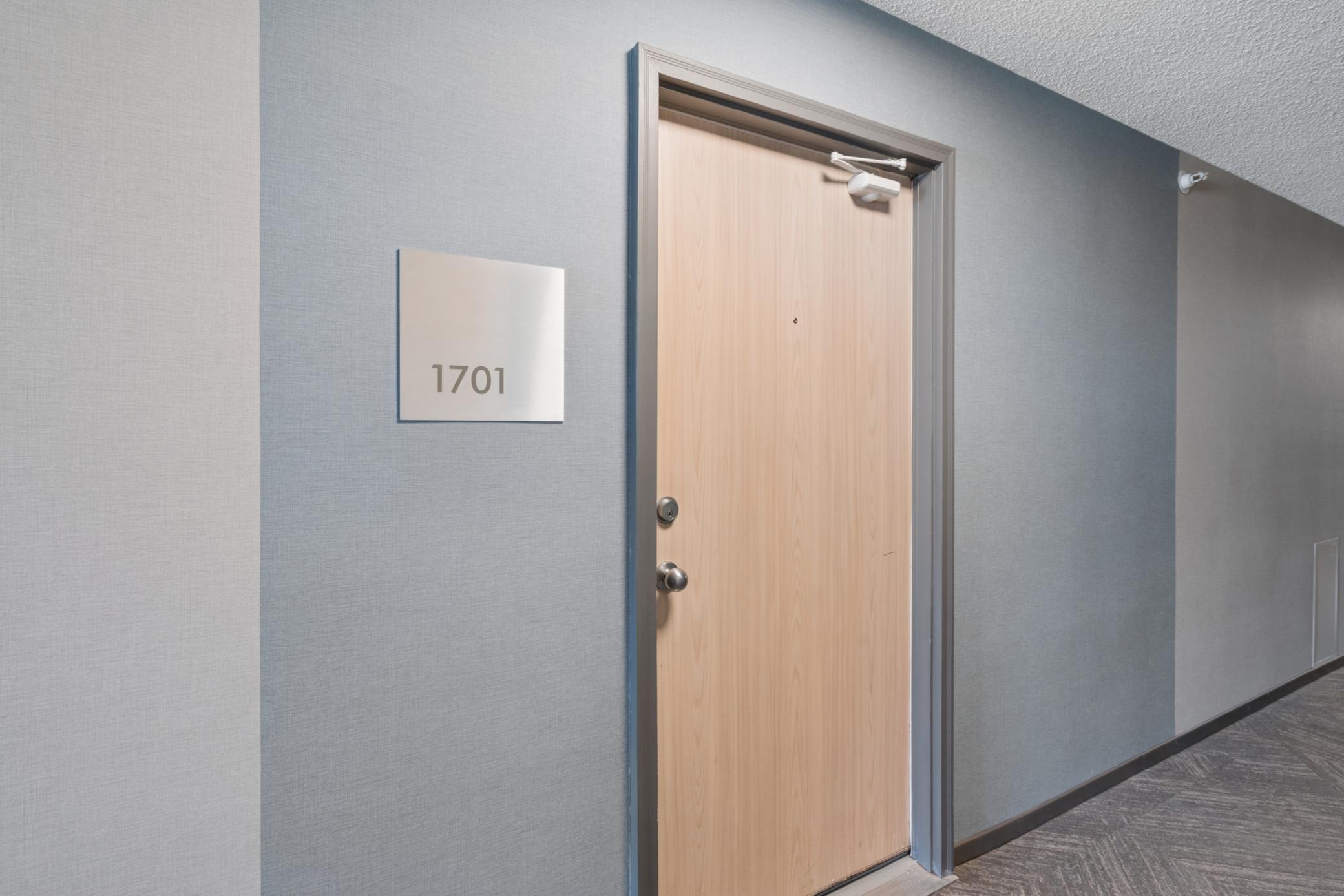 1225 LaSalle Avenue Unit: 1701