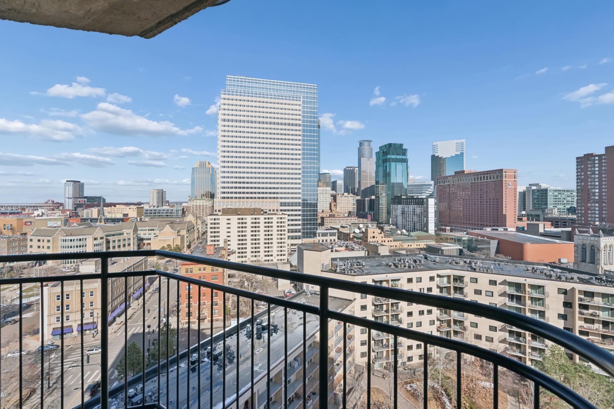 1225 LaSalle Avenue Unit: 1701