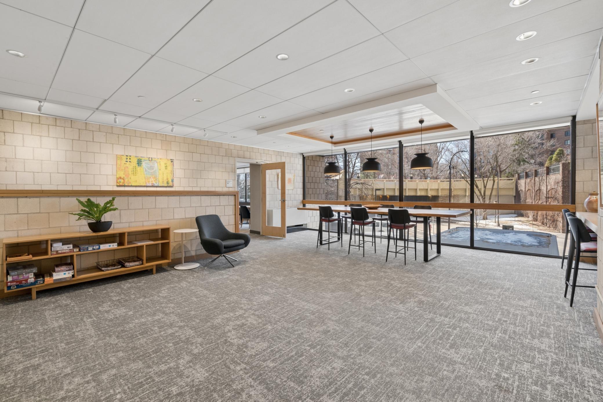 1225 LaSalle Avenue Unit: 1701