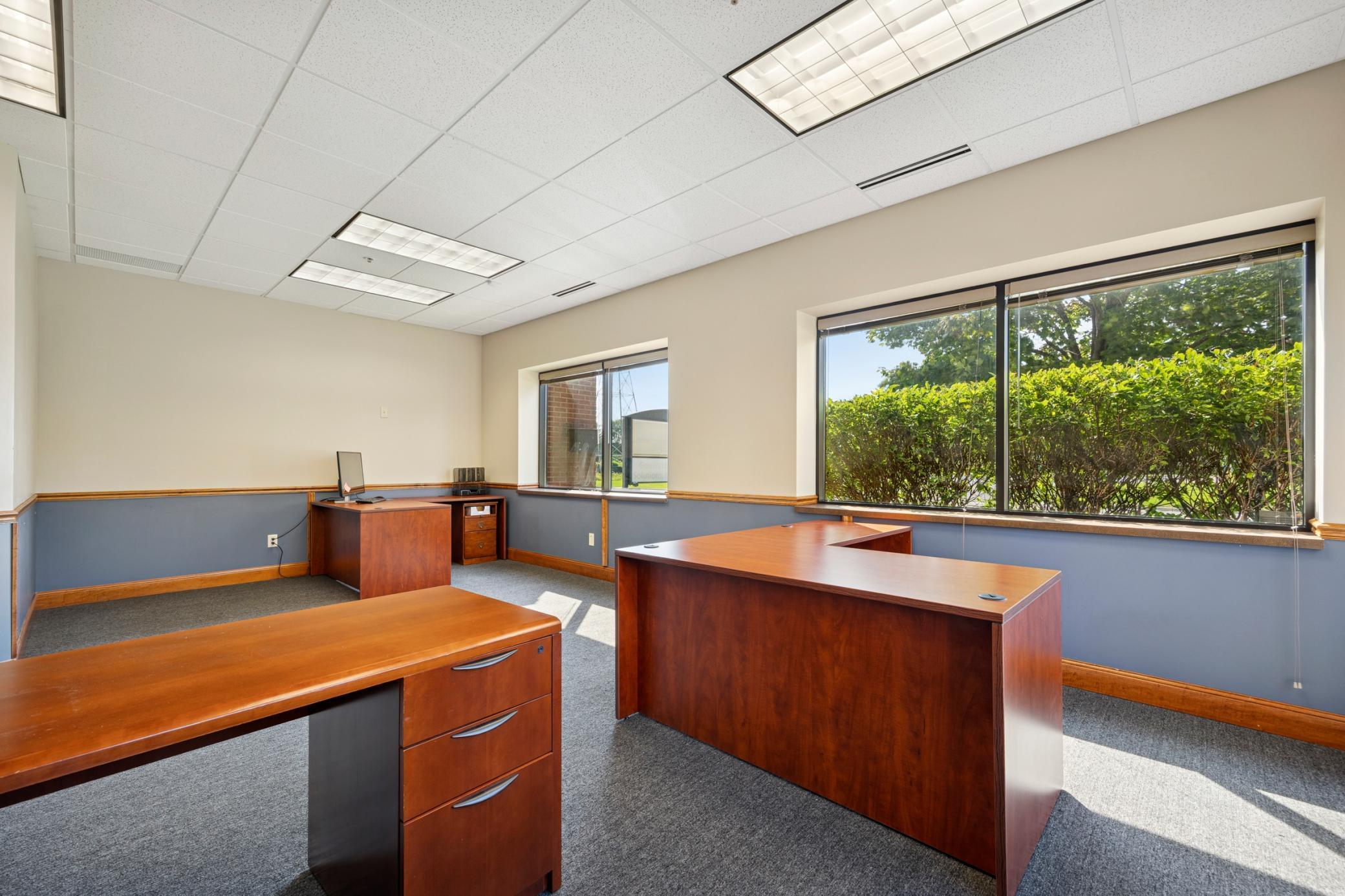 533 Hayward Avenue N