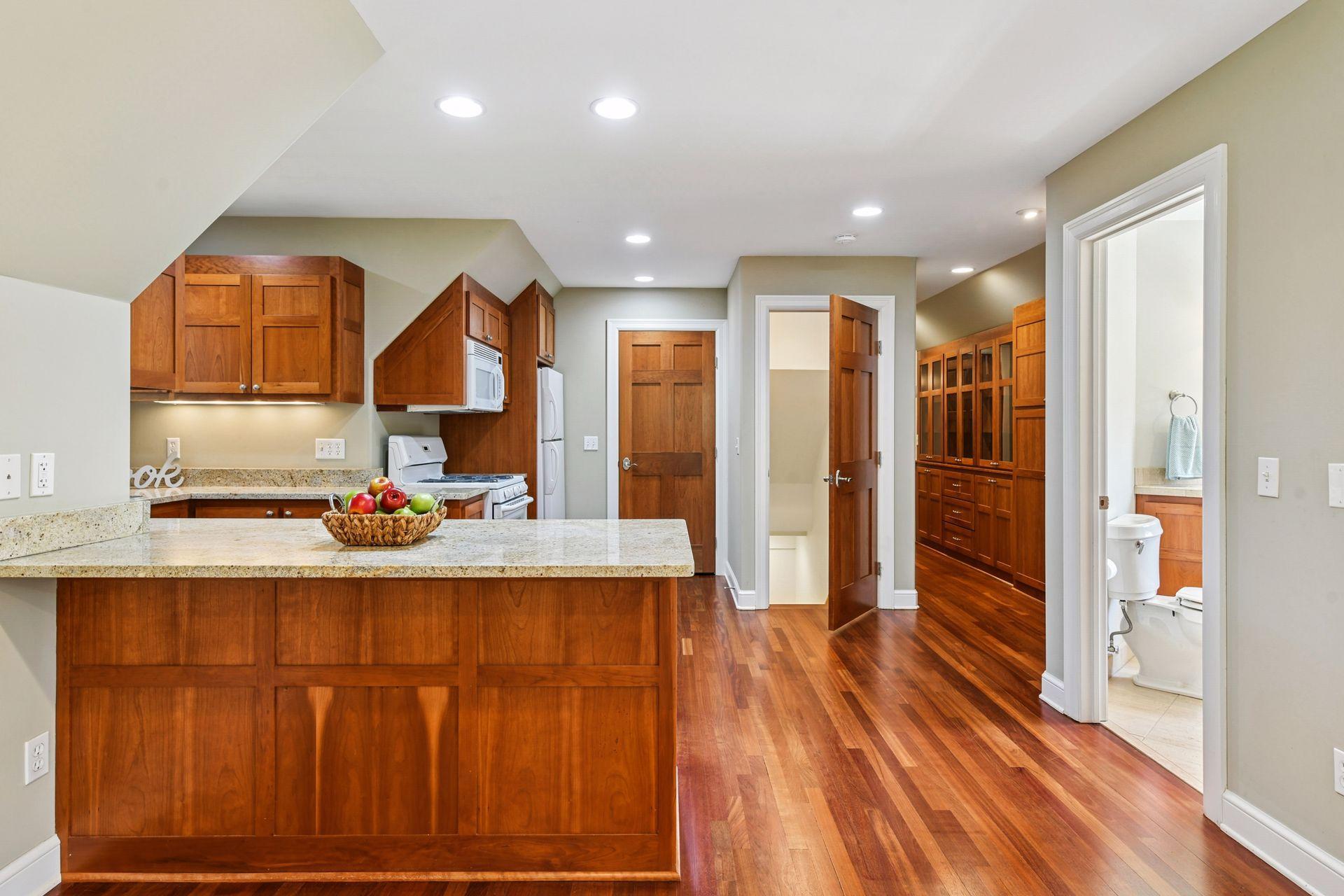 11625 Live Oak Drive