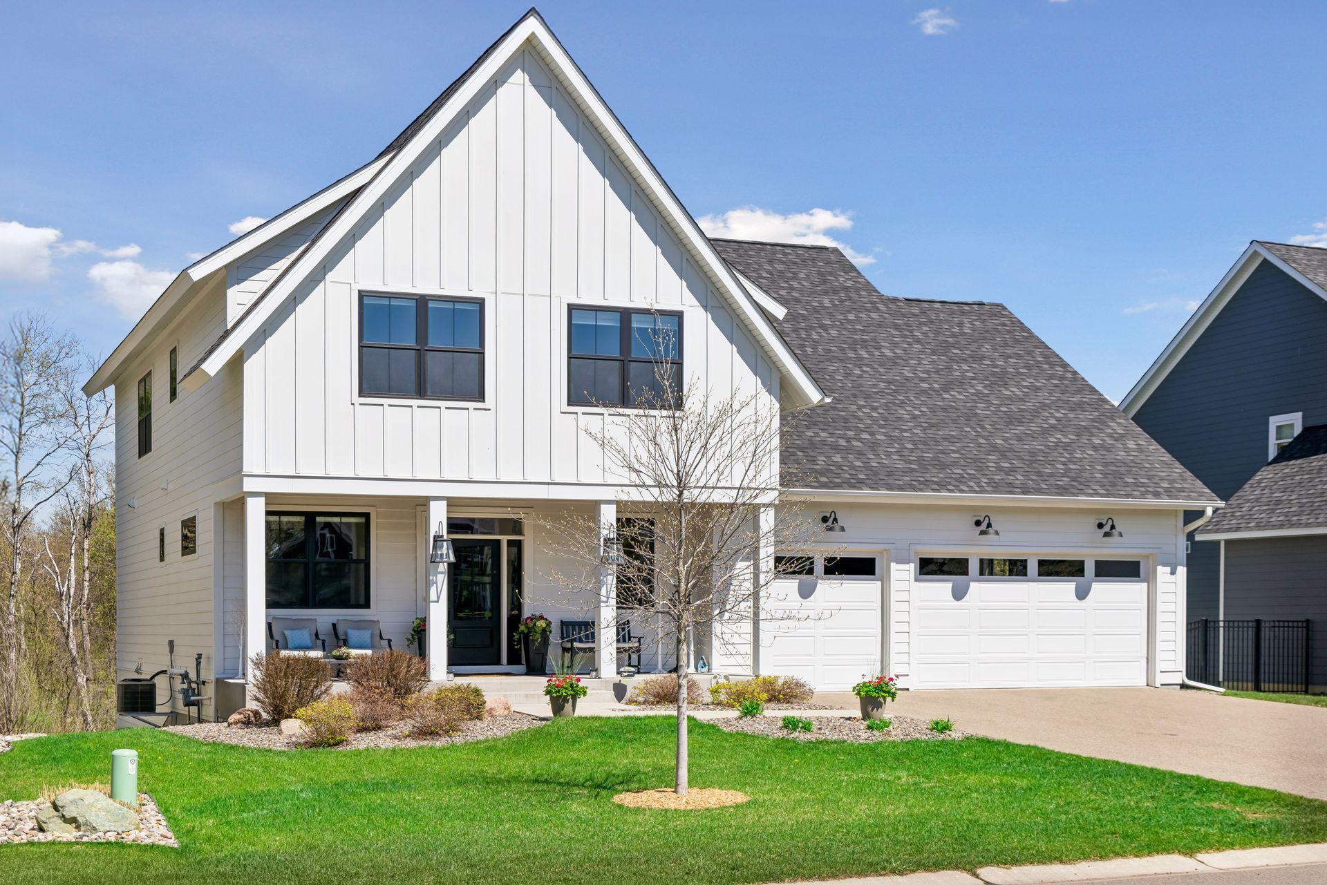 11724 Azure Lane