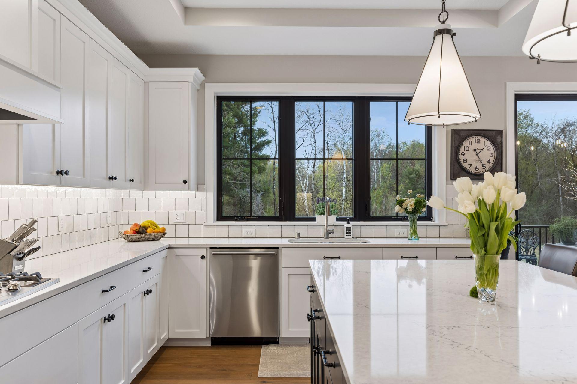 11724 Azure Lane