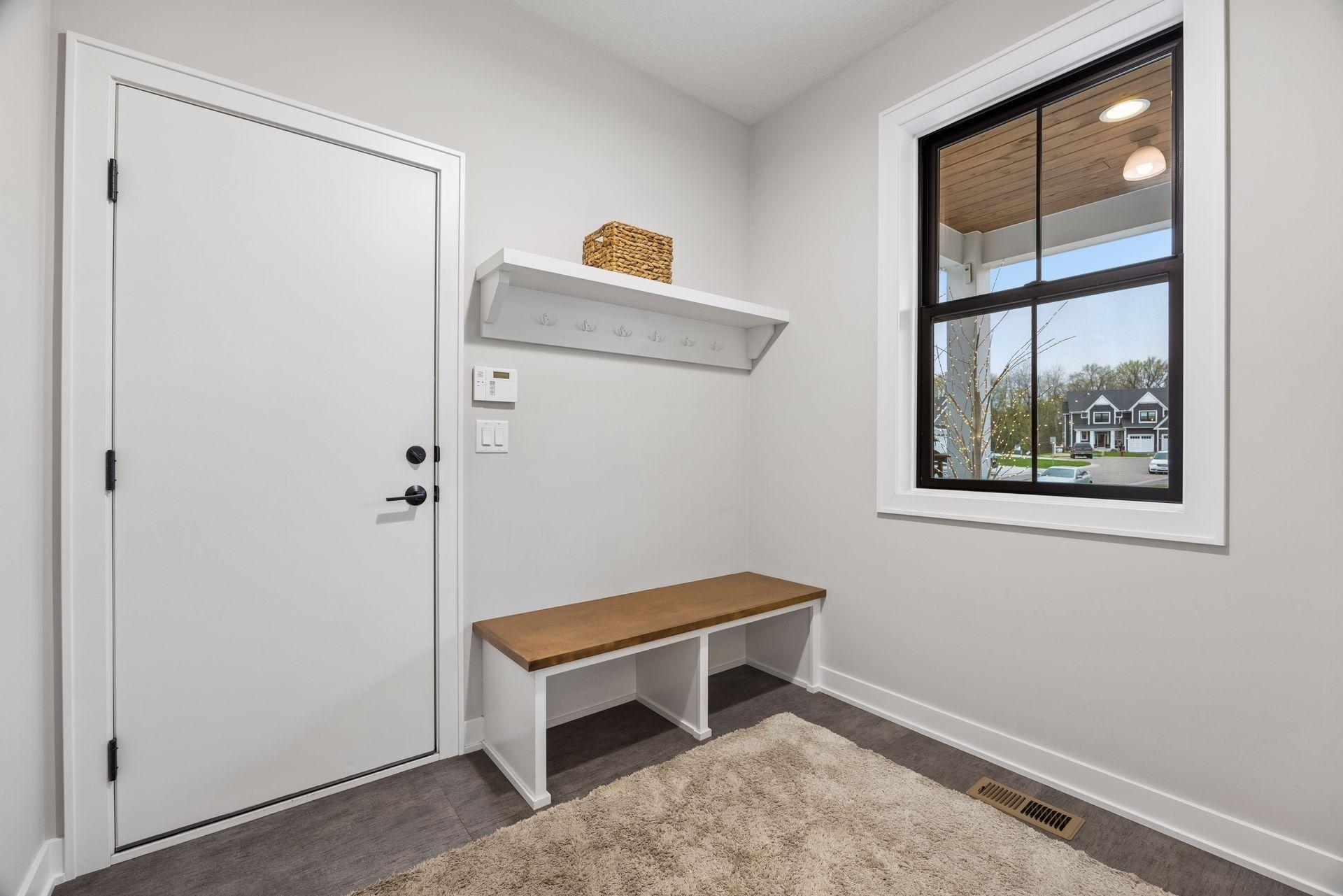 11724 Azure Lane