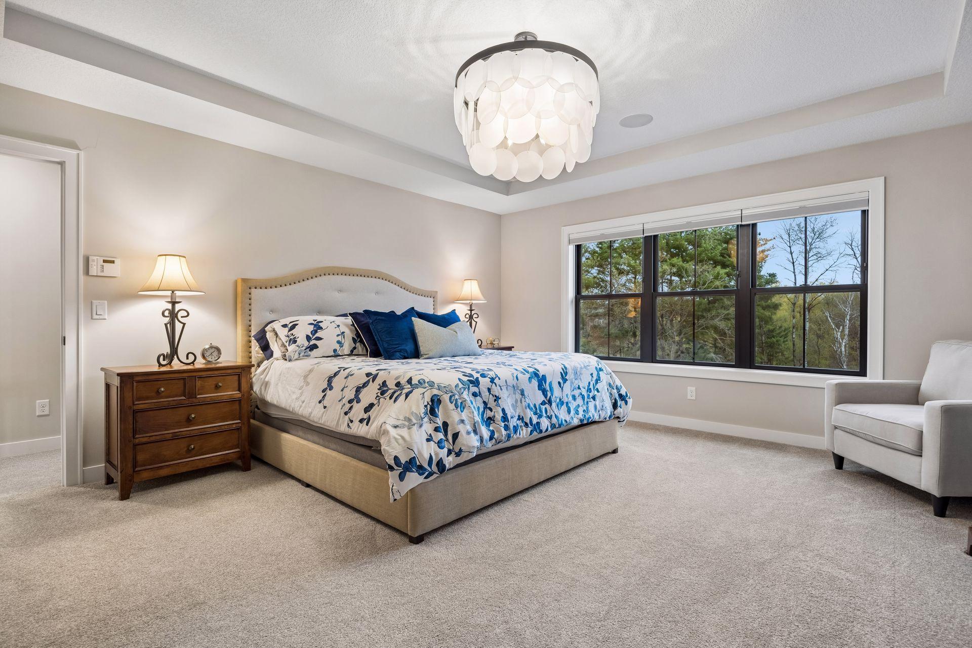 11724 Azure Lane