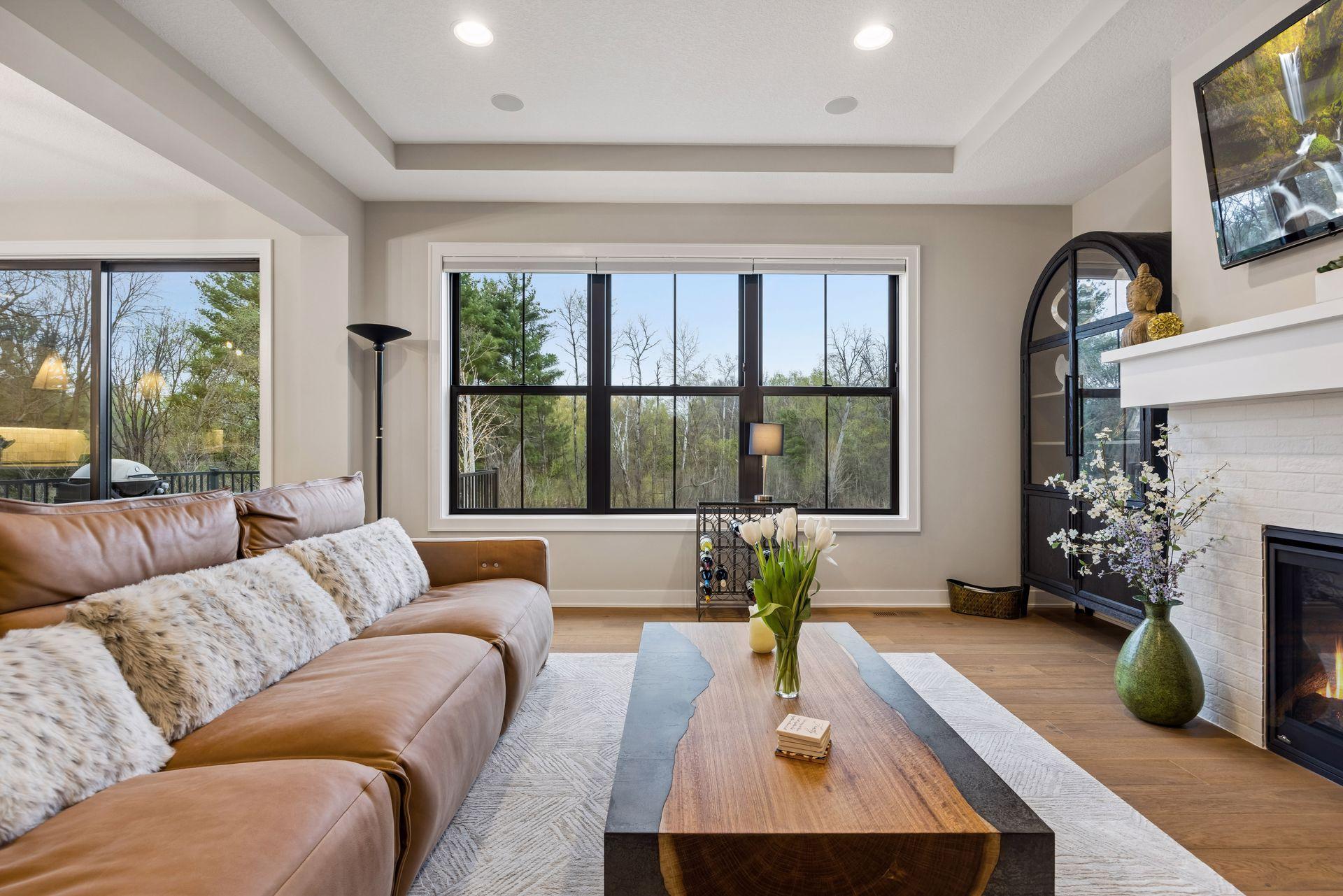 11724 Azure Lane