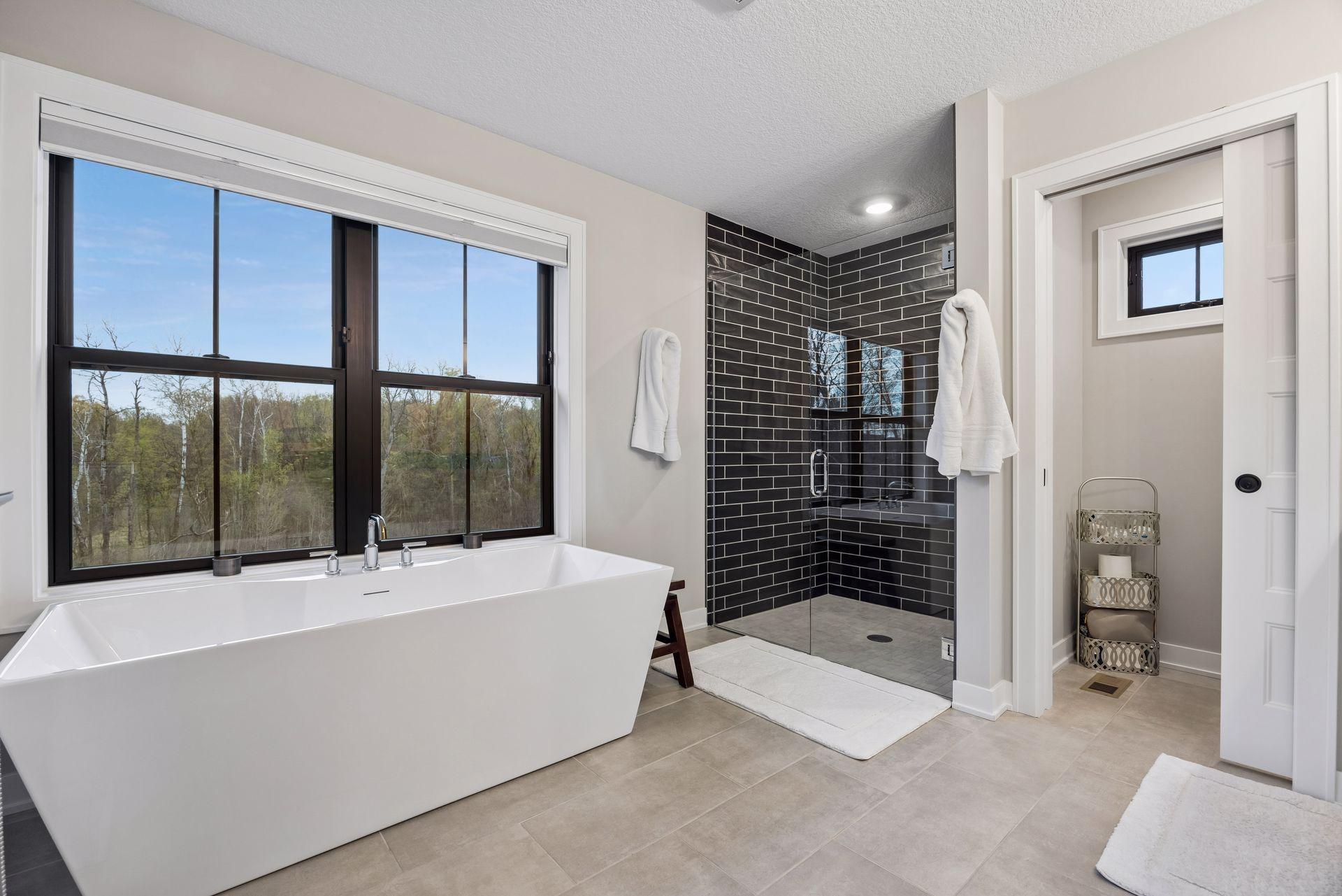 11724 Azure Lane