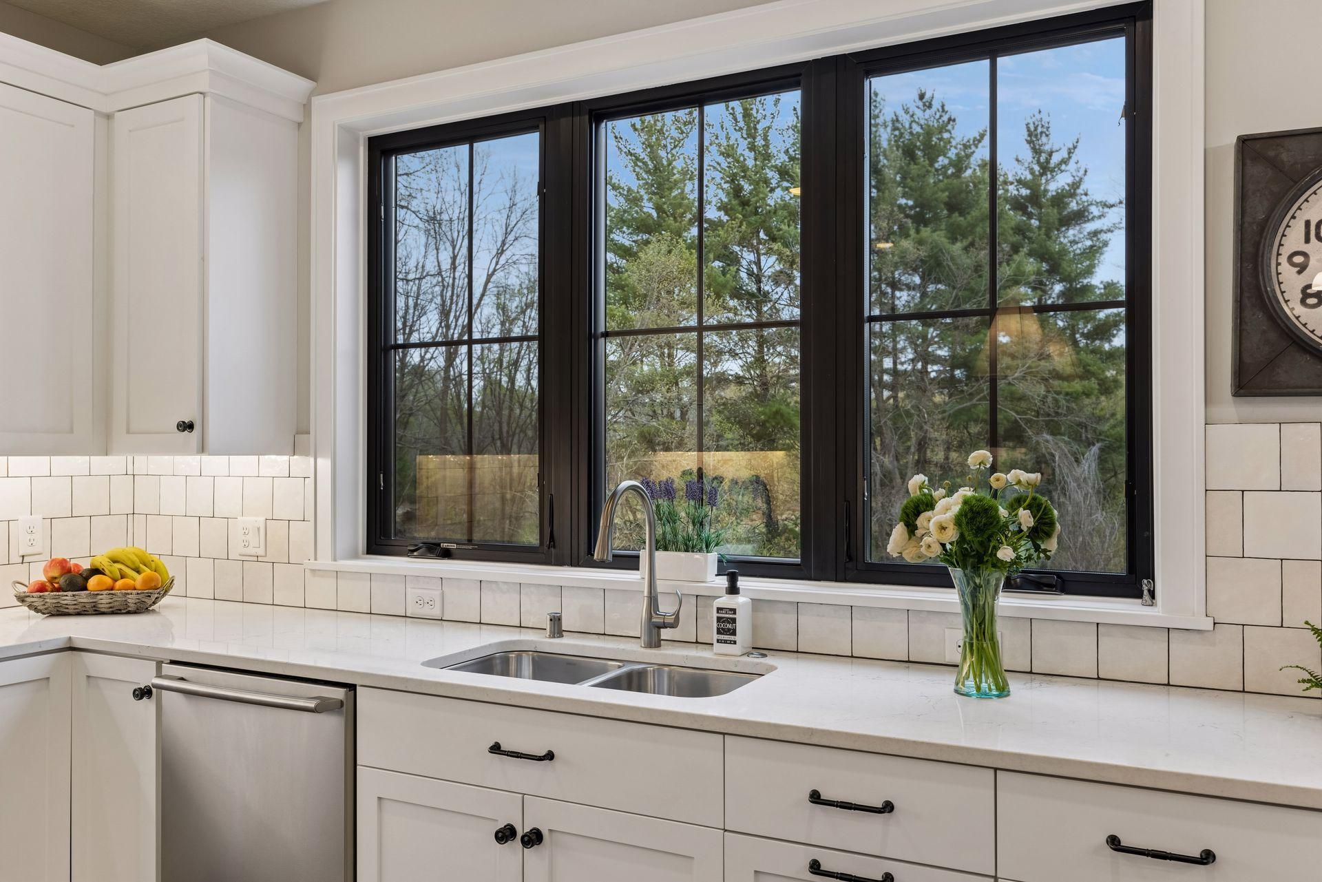 11724 Azure Lane