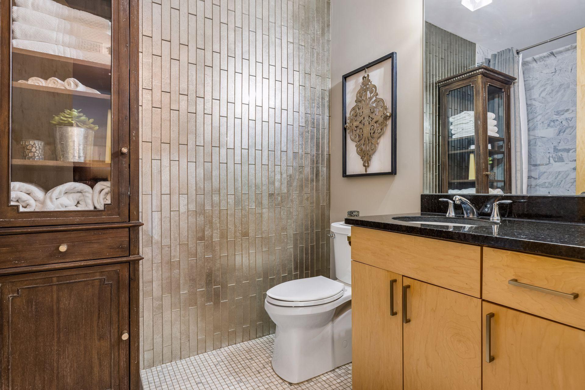 201 S 11th Street Unit: 1740