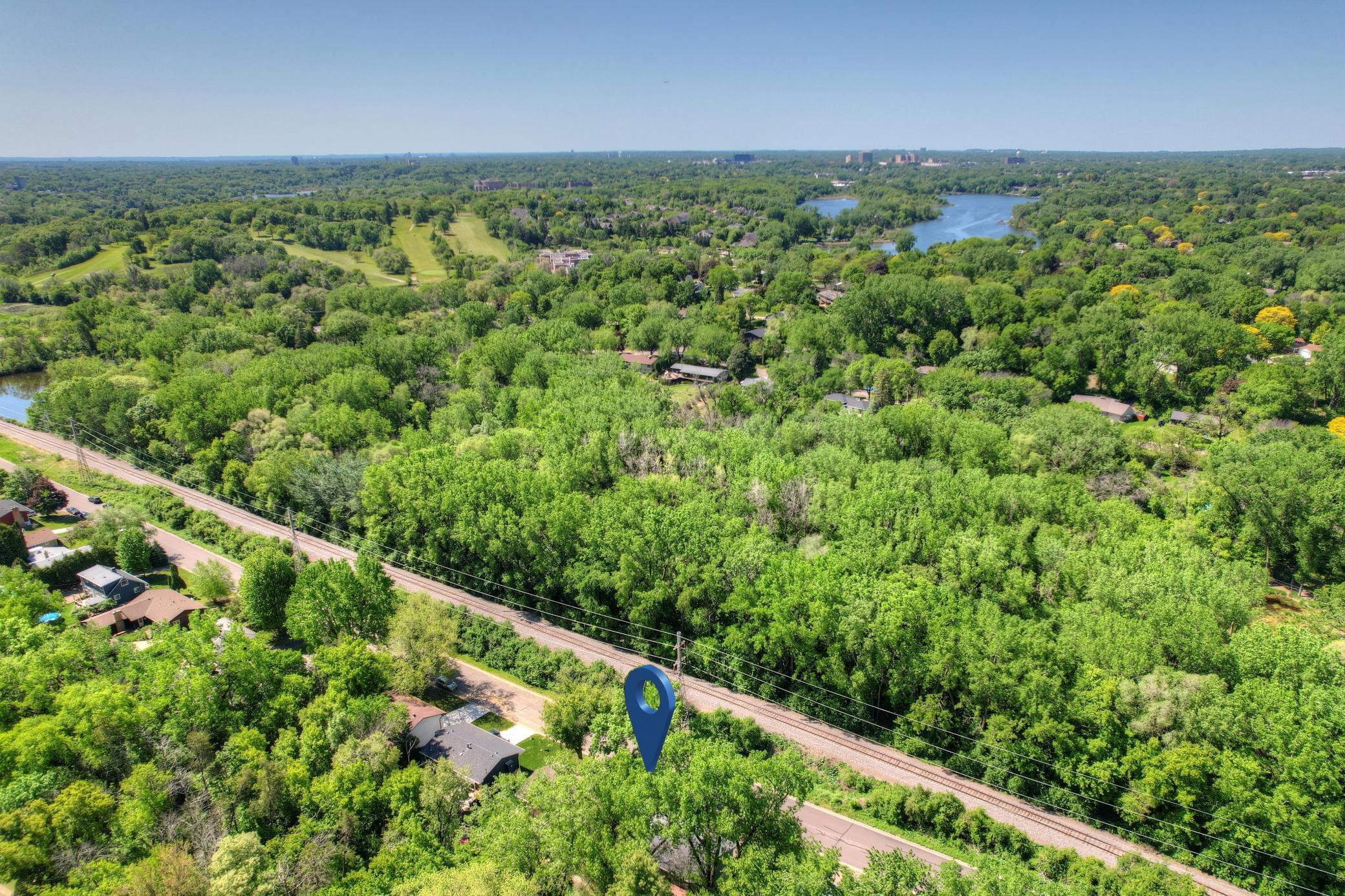 2460 Kewanee Way