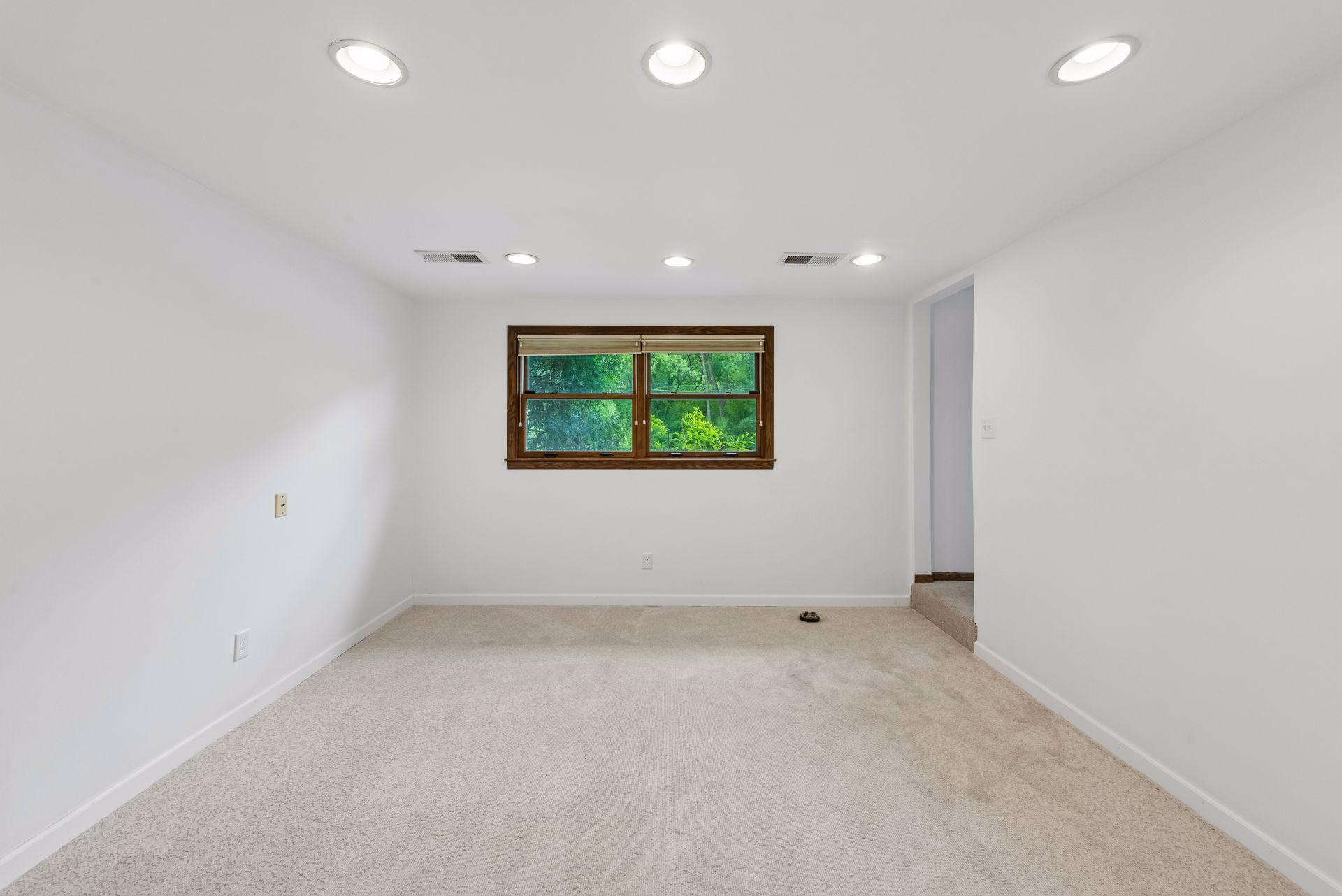 2460 Kewanee Way