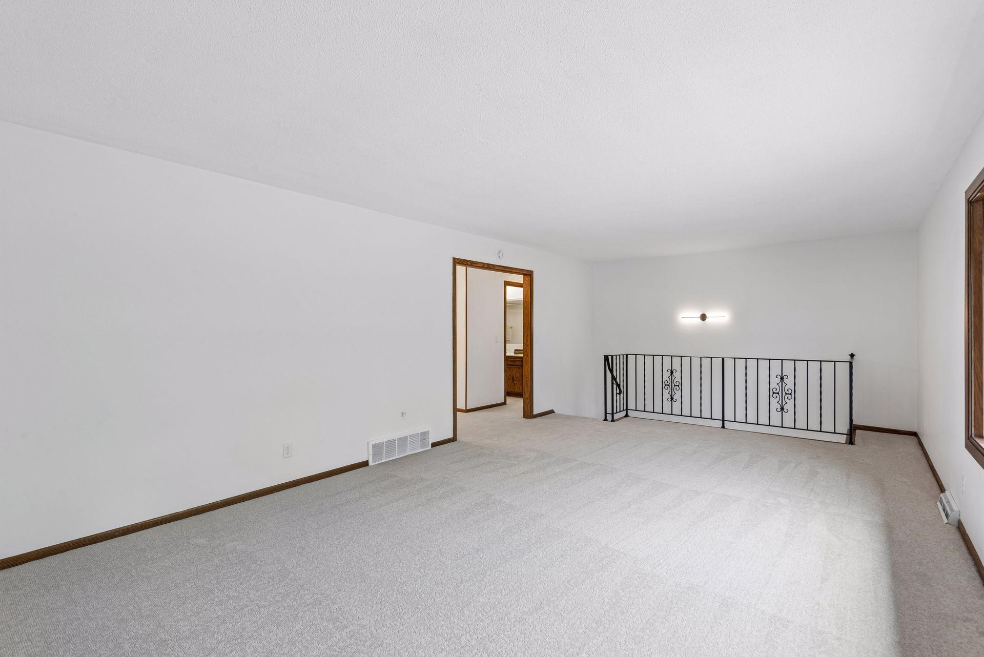2460 Kewanee Way