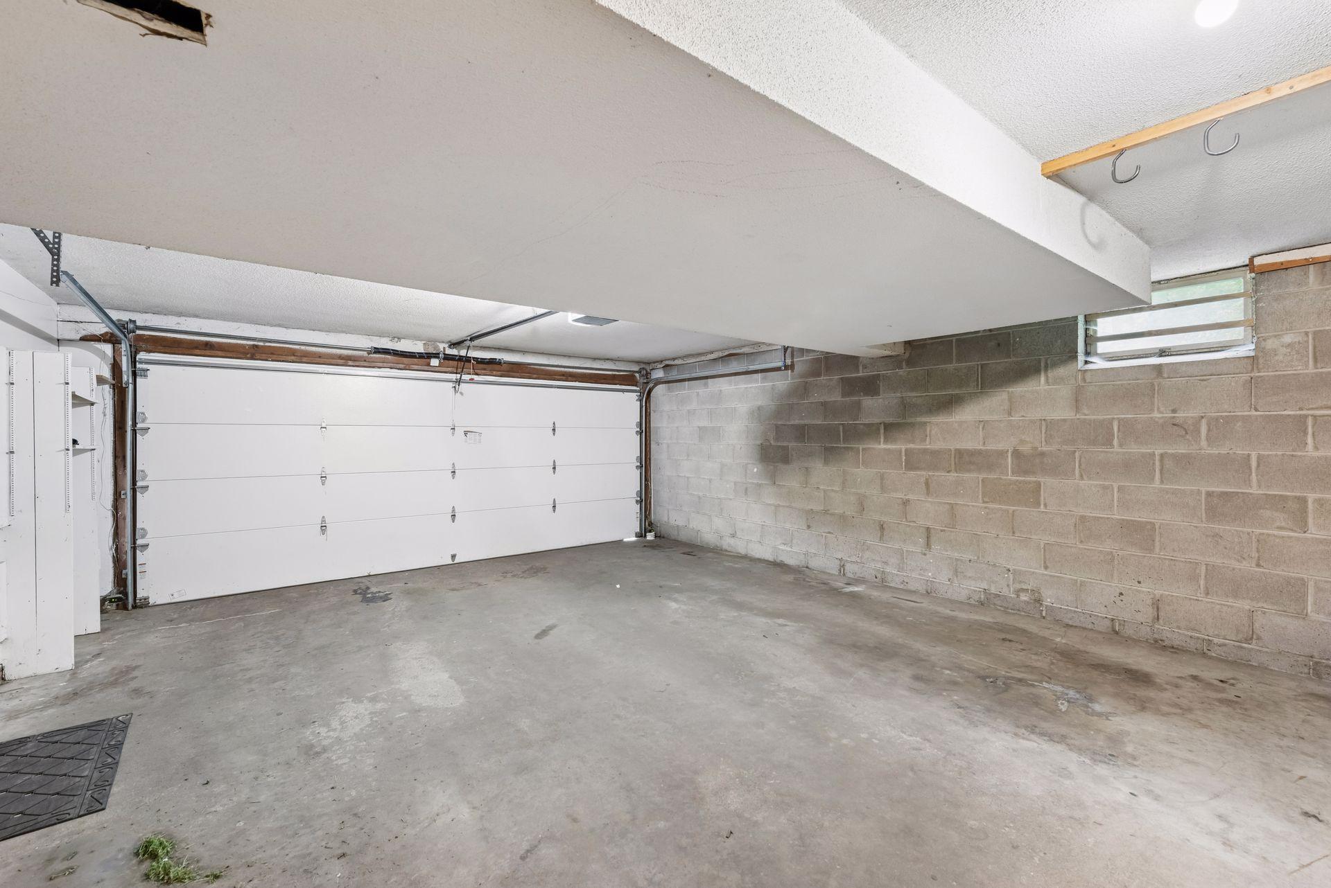 2460 Kewanee Way