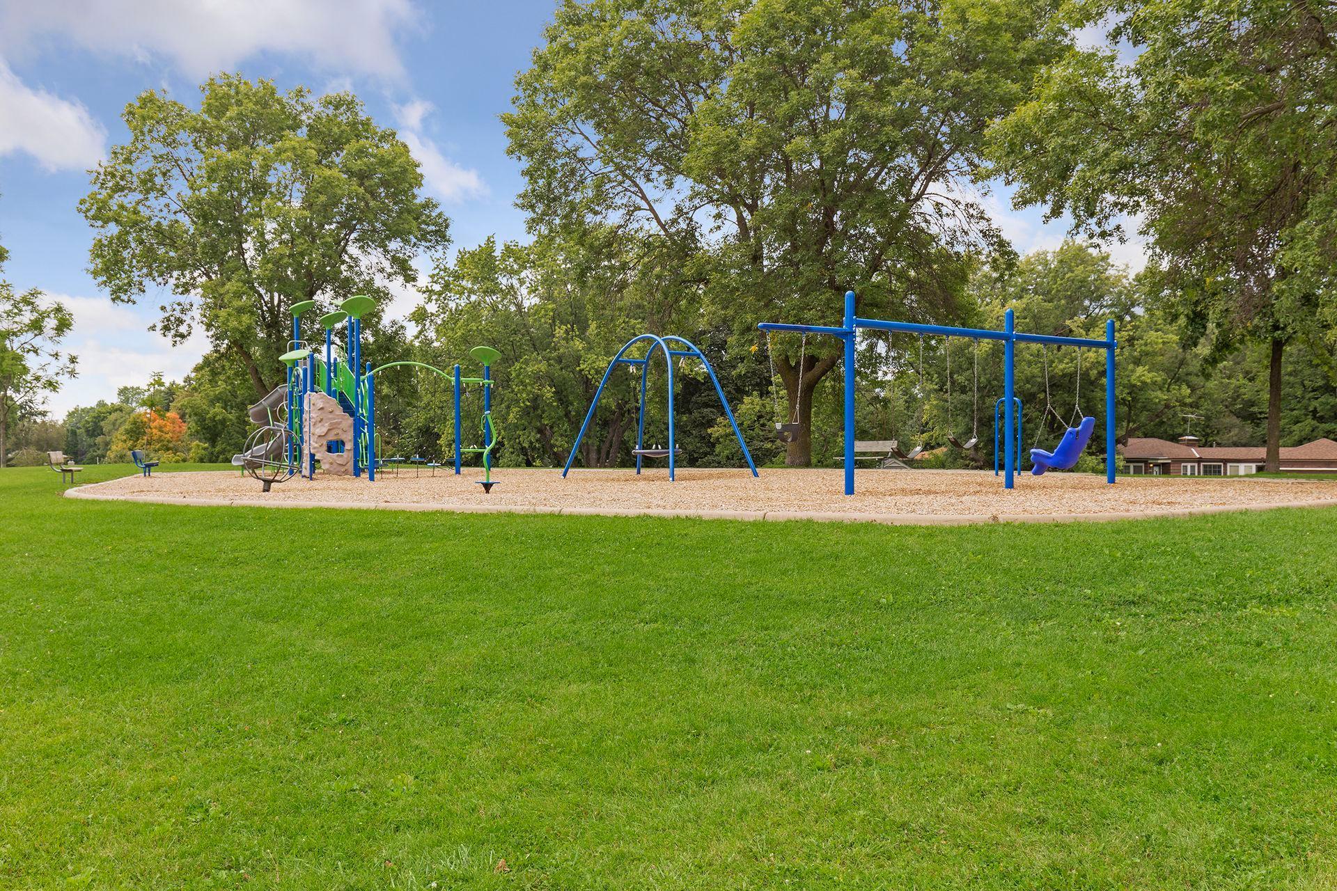 2460 Kewanee Way