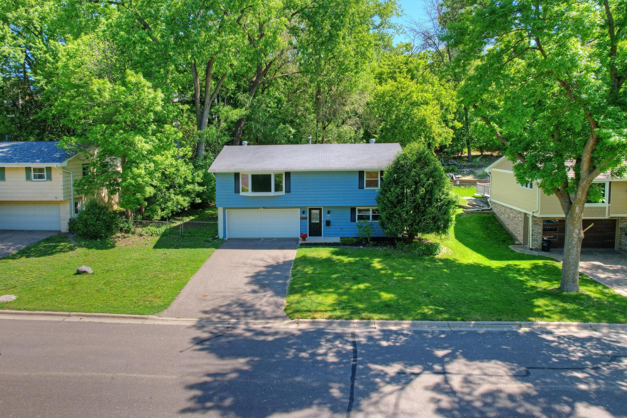 2460 Kewanee Way
