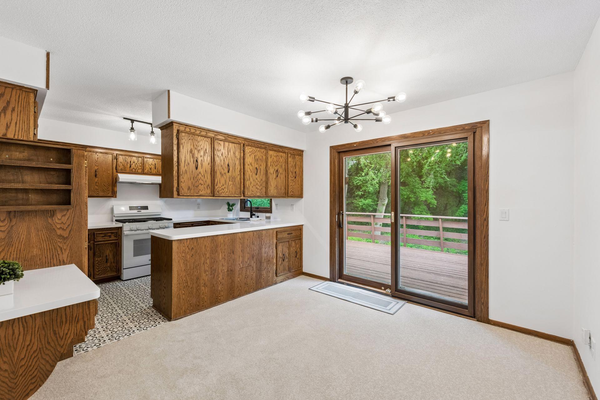 2460 Kewanee Way