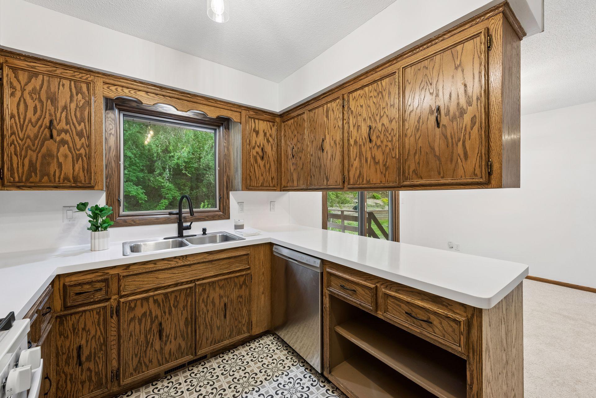 2460 Kewanee Way