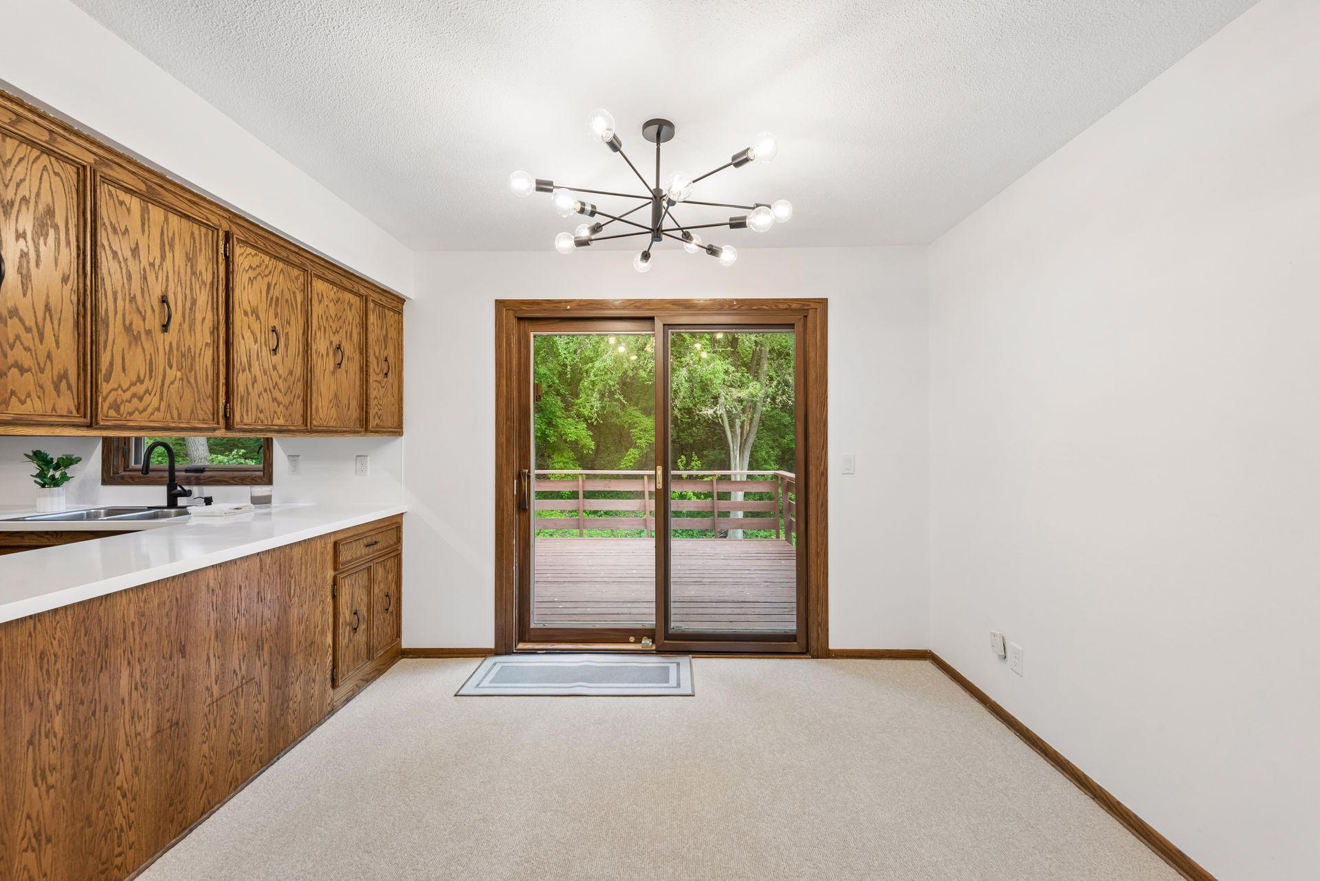2460 Kewanee Way