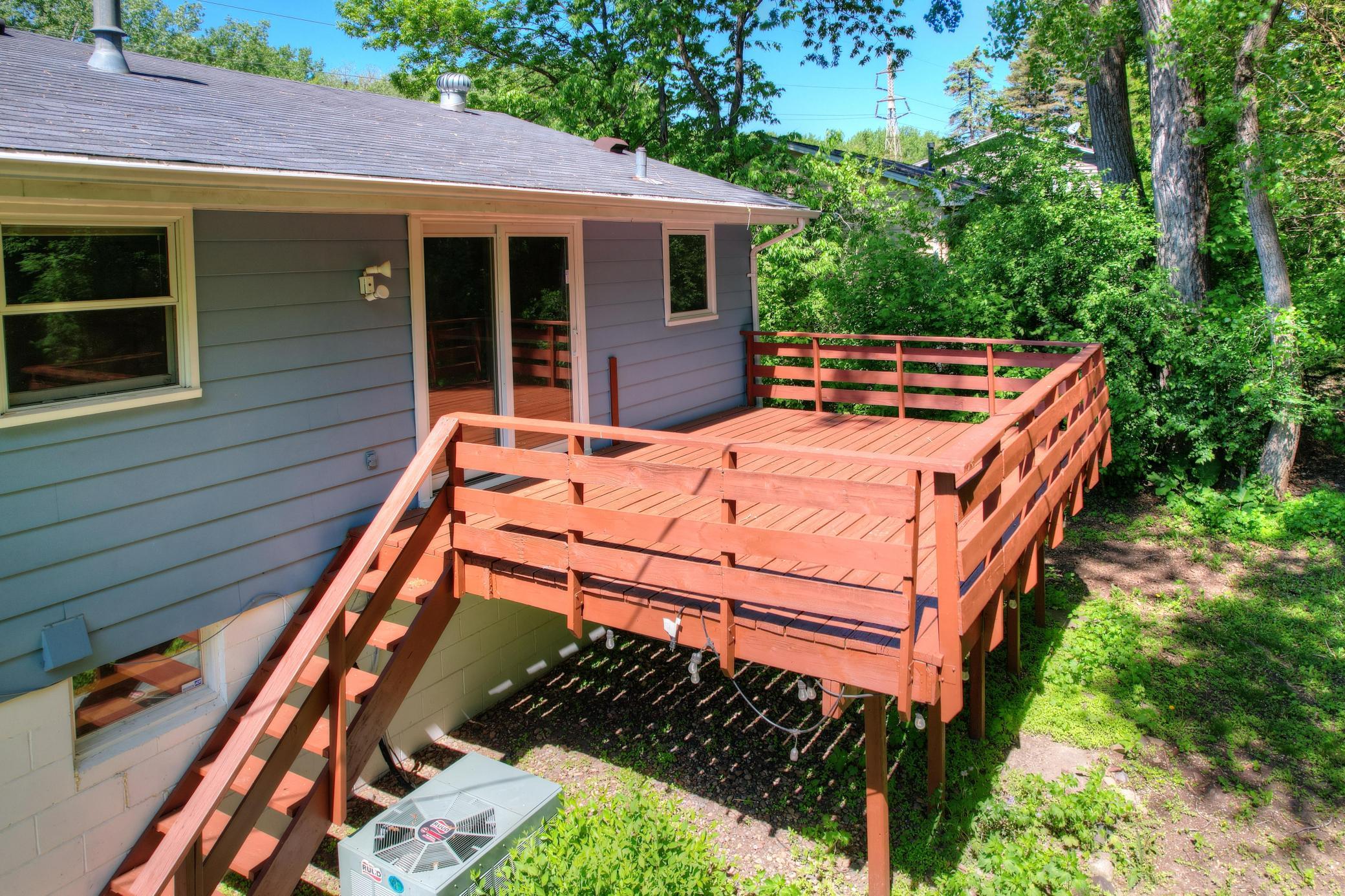 2460 Kewanee Way