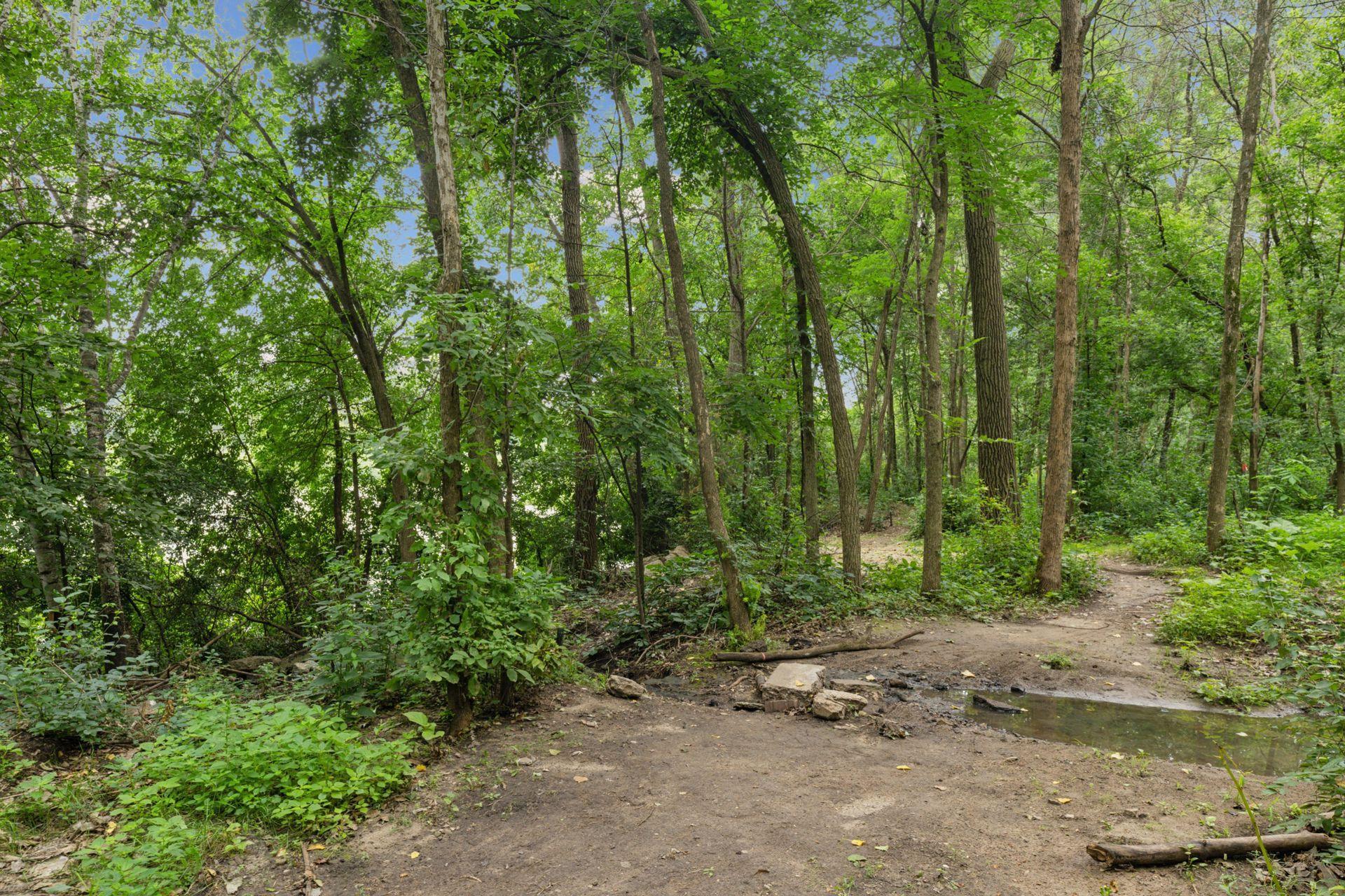 2460 Kewanee Way