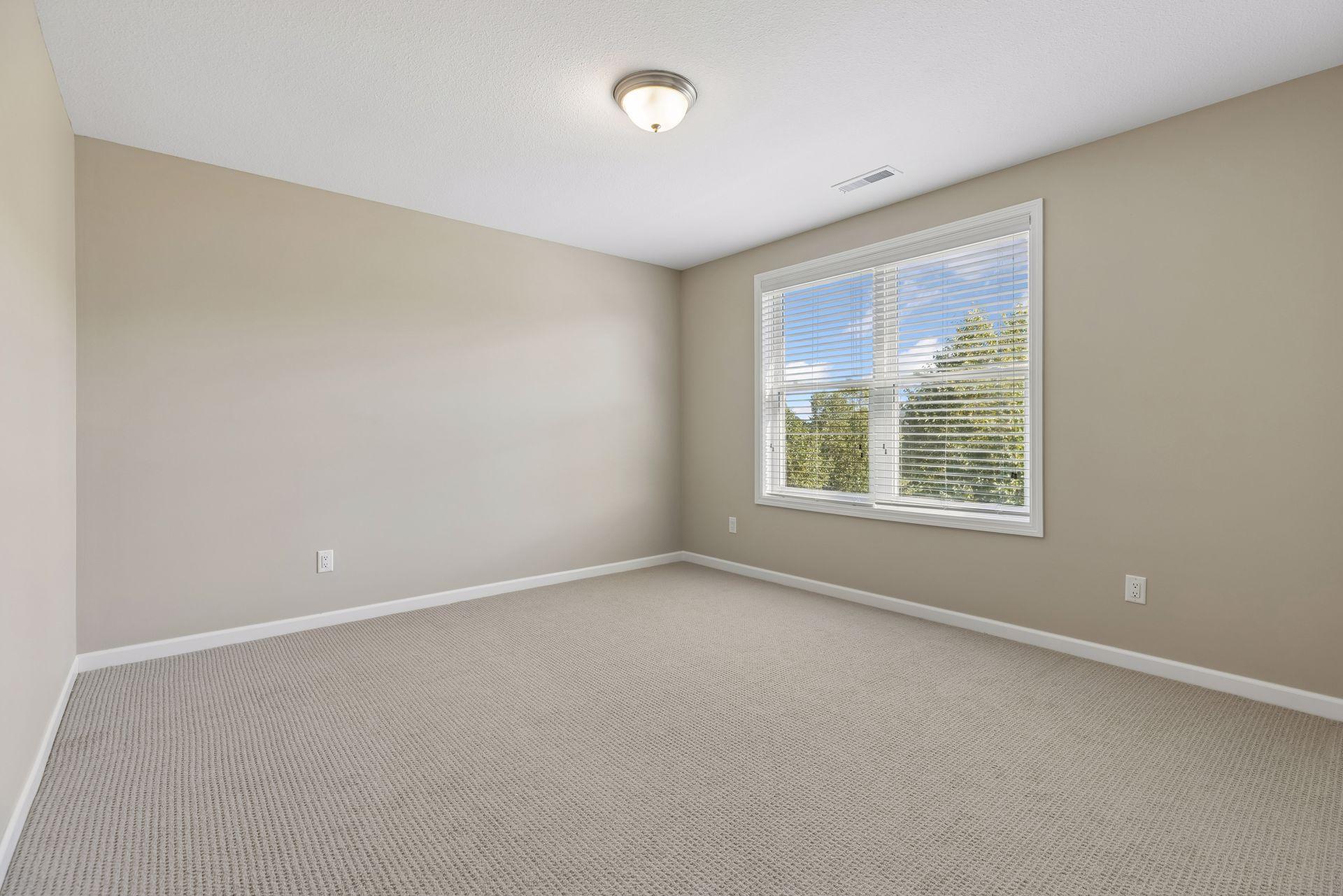 16736 Wuttke Crossing