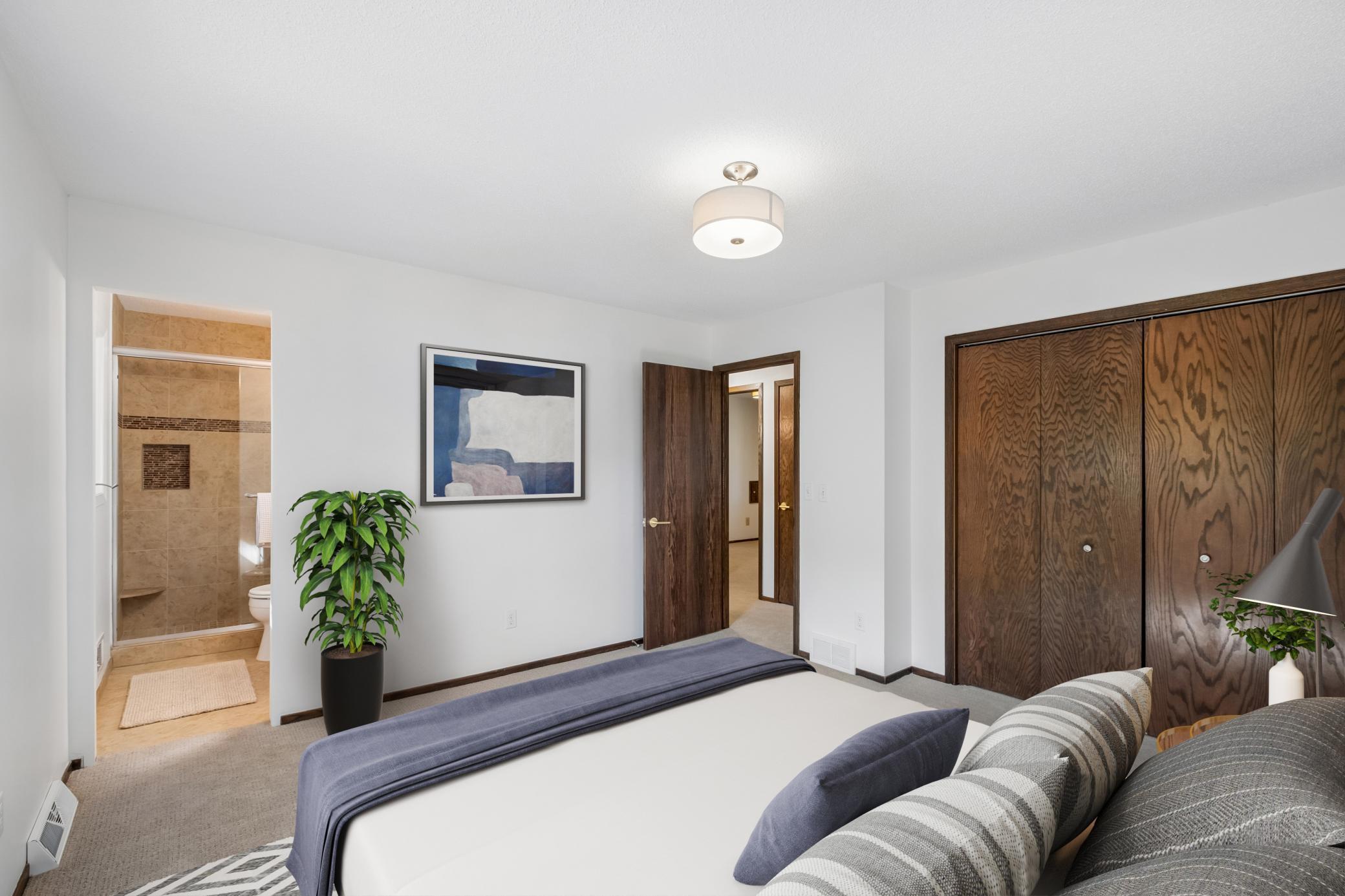 16015 Oak Shore Drive