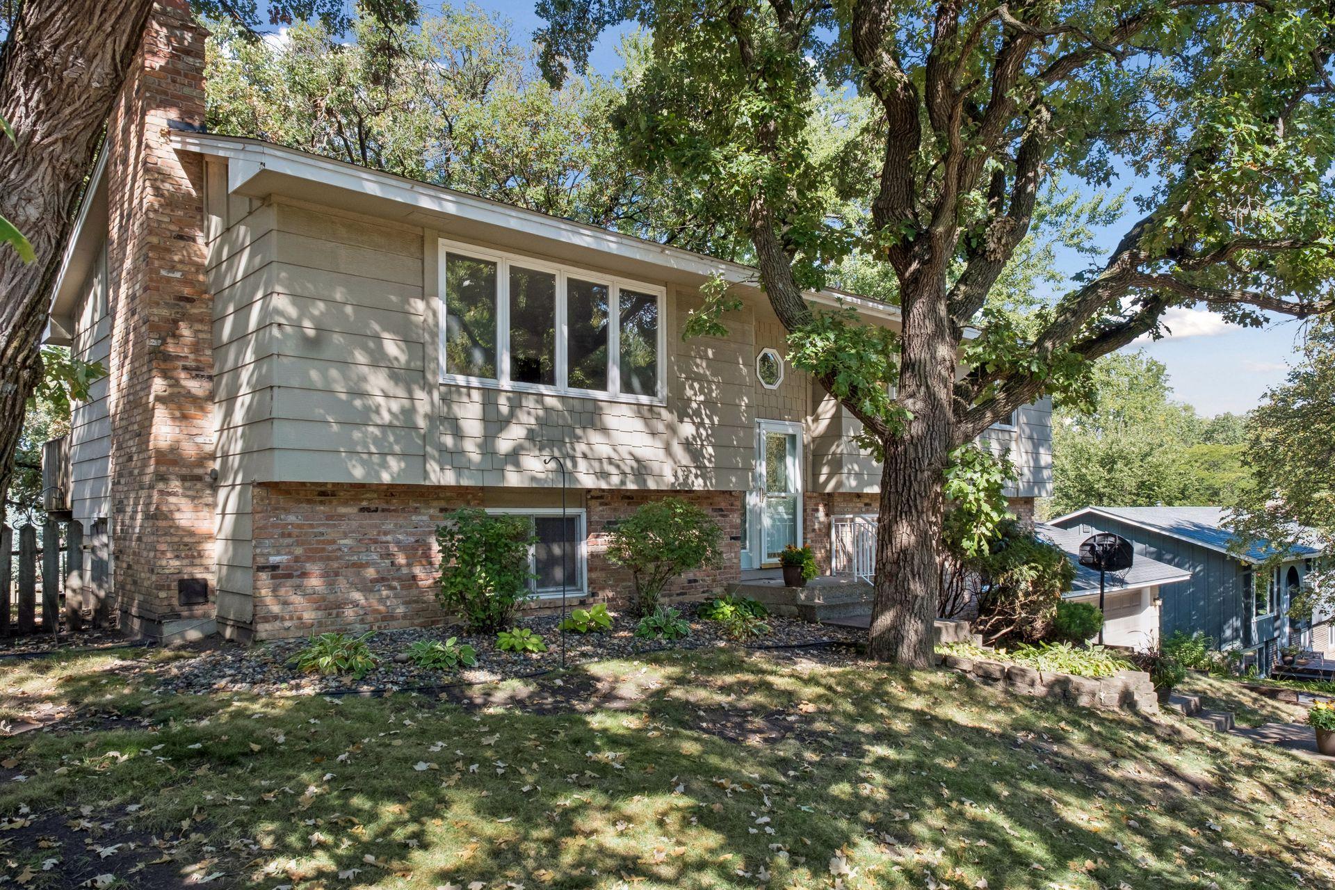 16015 Oak Shore Drive