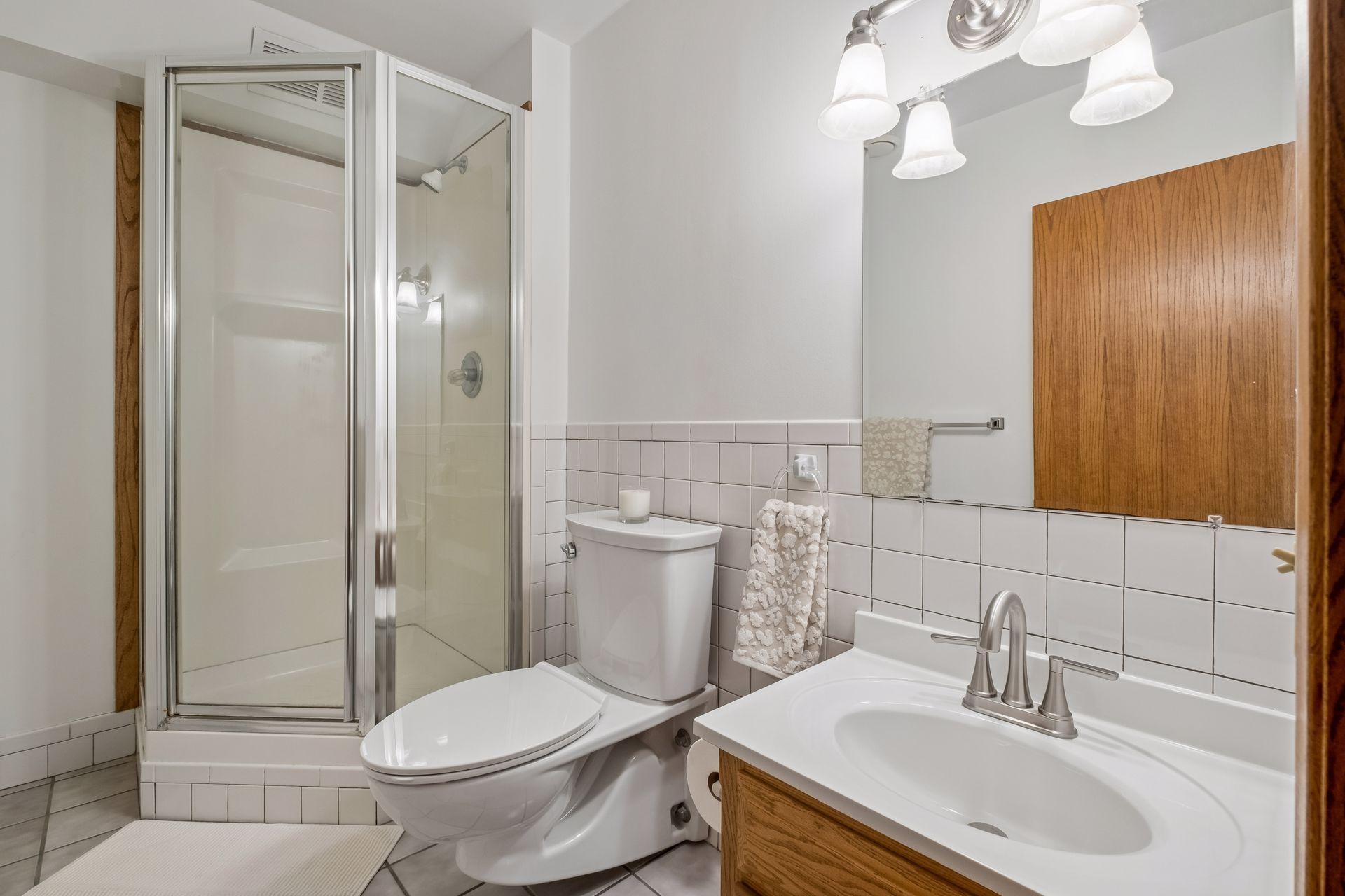 16015 Oak Shore Drive