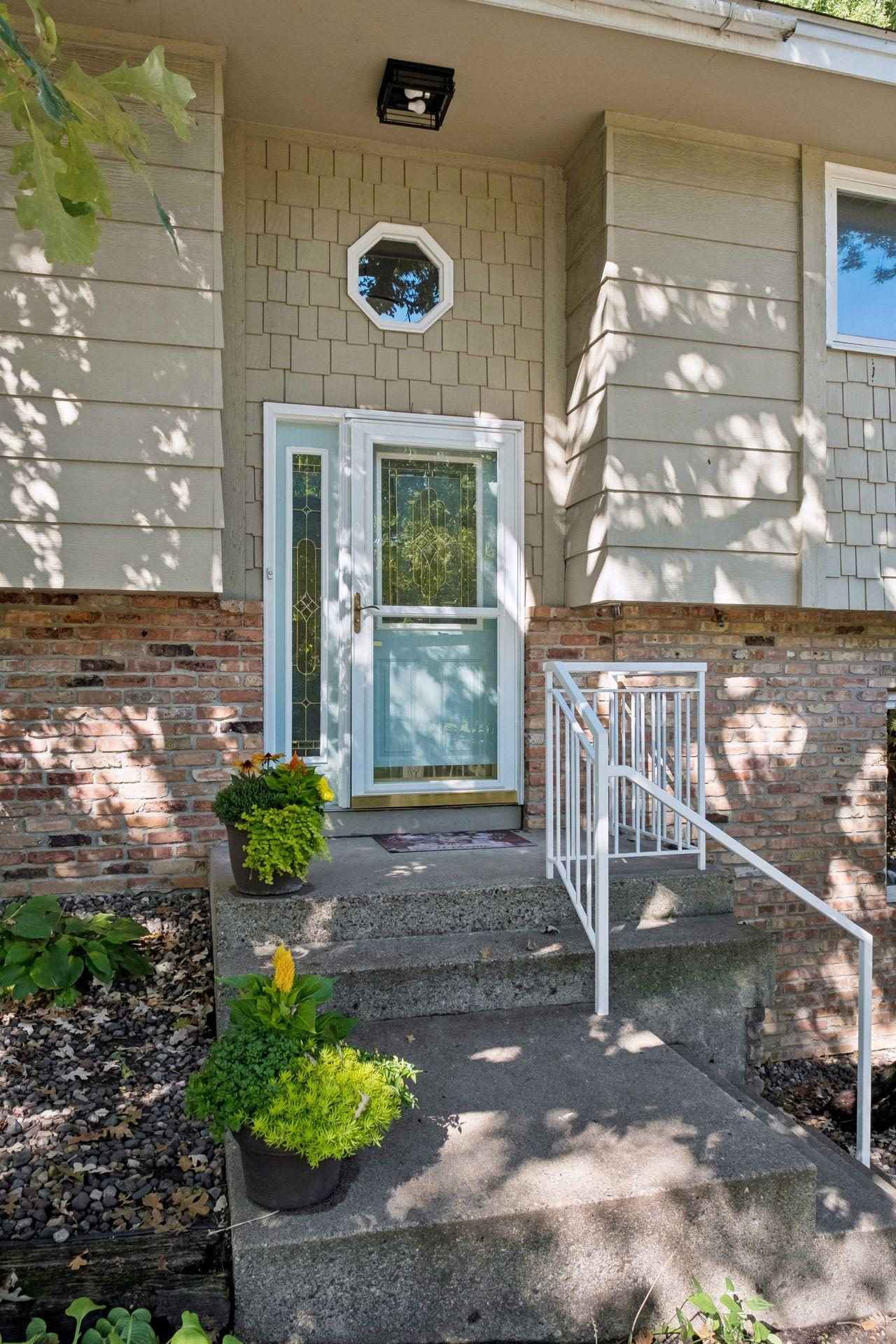 16015 Oak Shore Drive