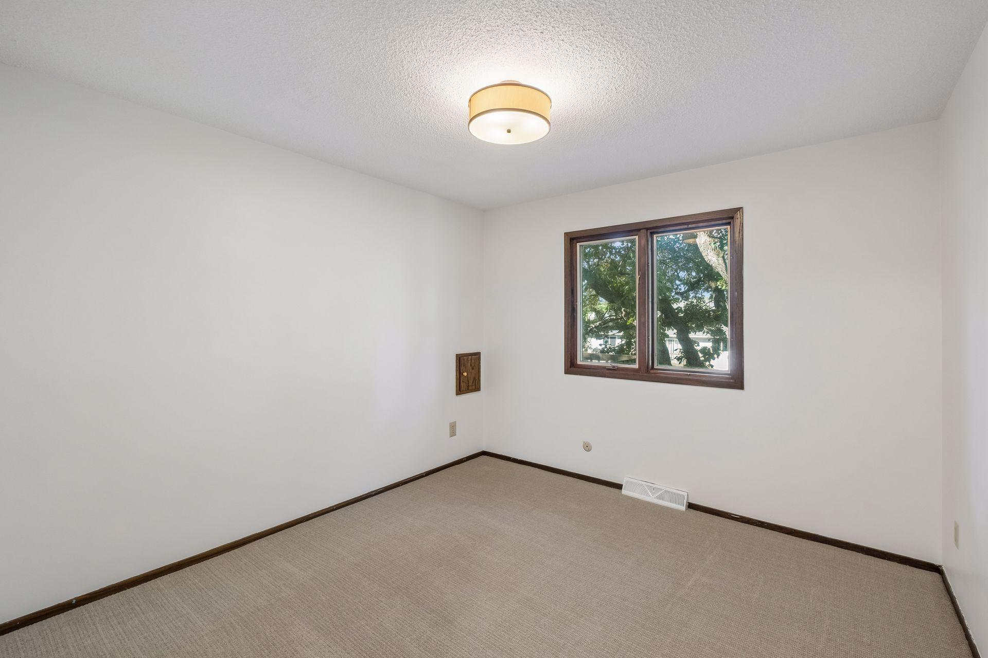 16015 Oak Shore Drive