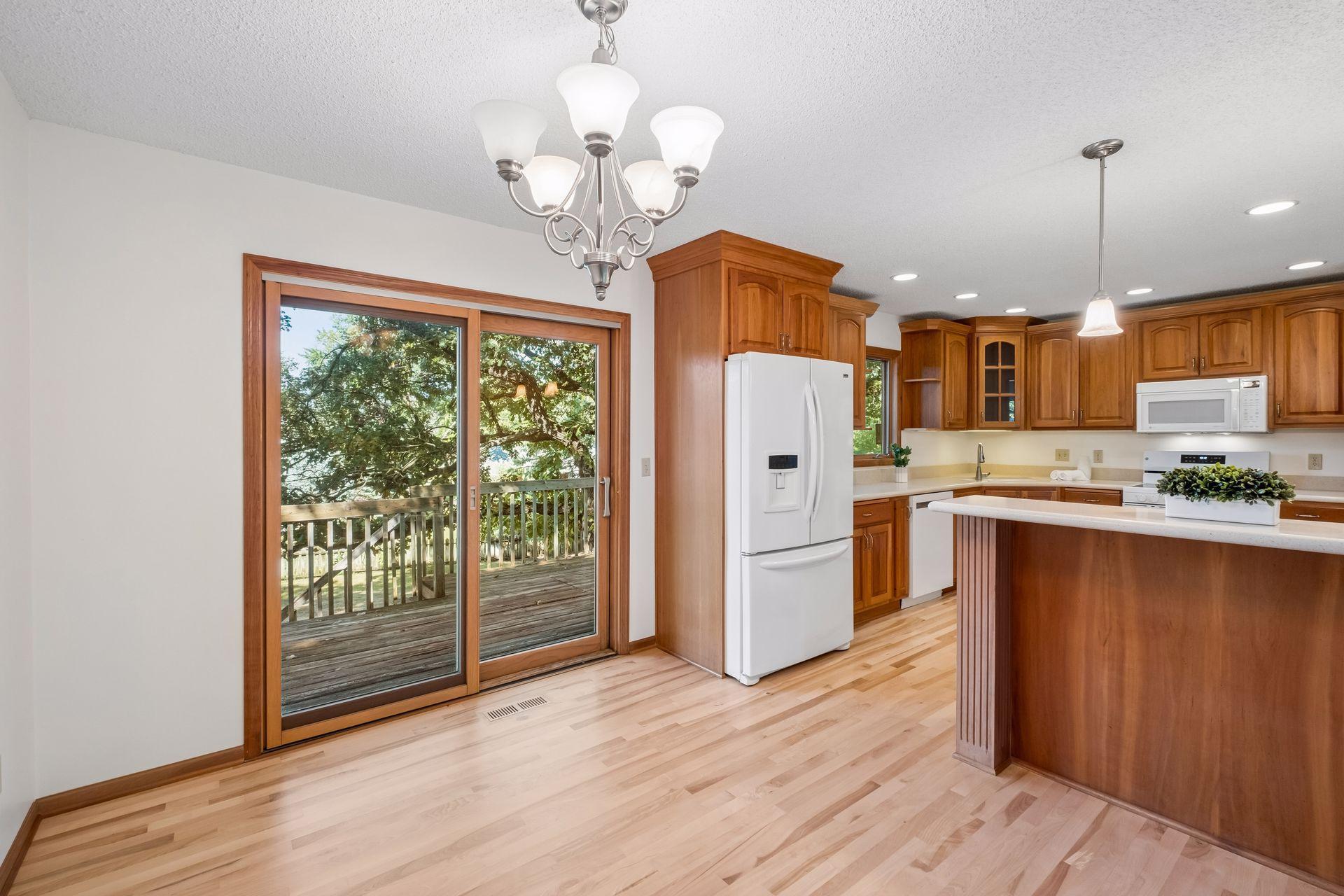 16015 Oak Shore Drive