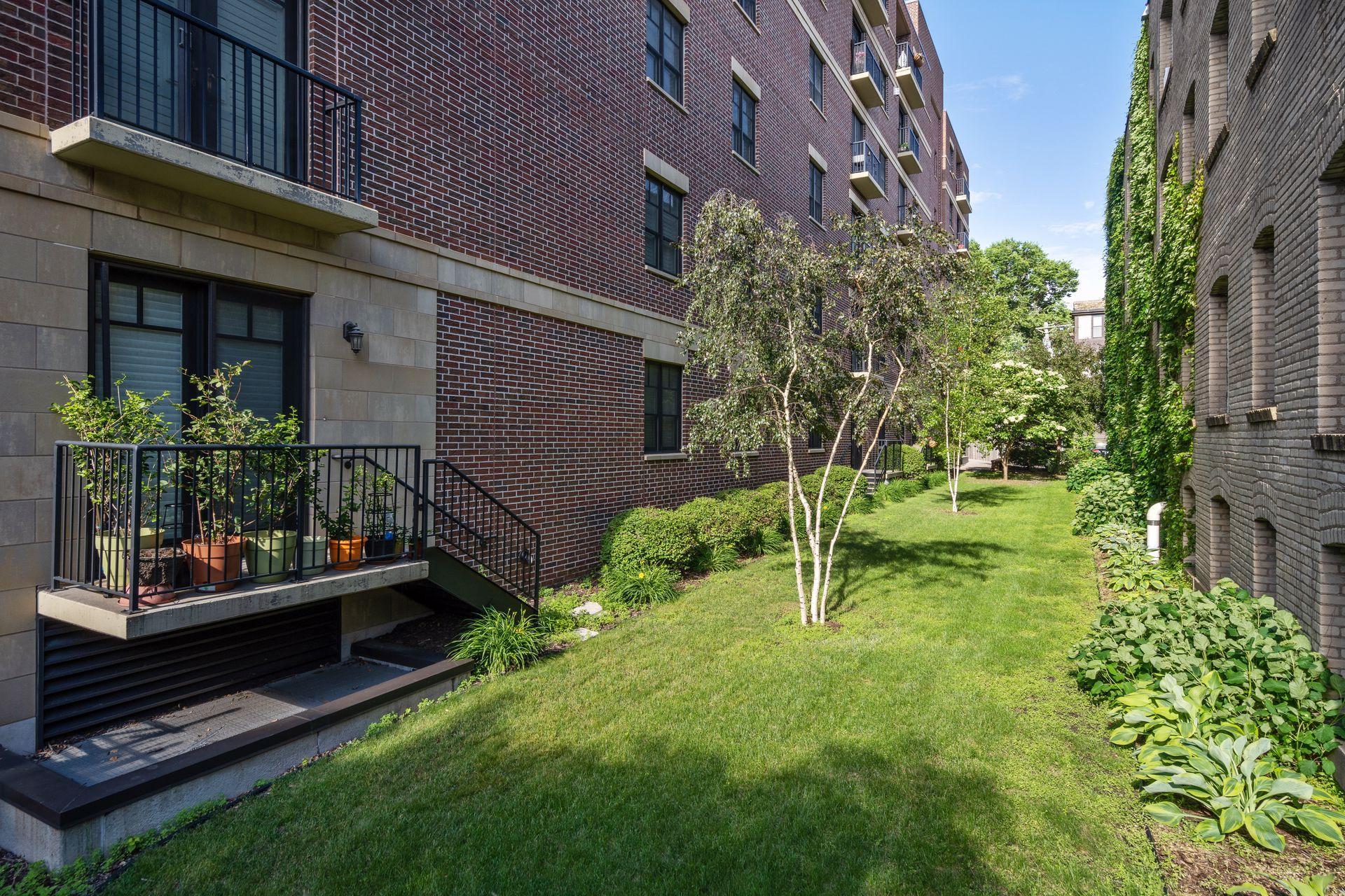 370 Marshall Avenue Unit: 201
