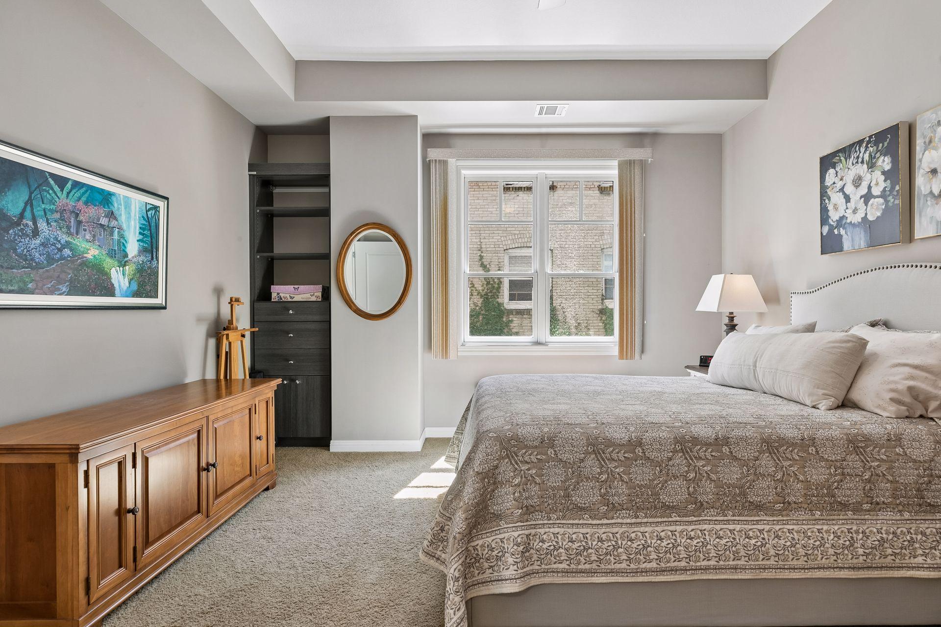 370 Marshall Avenue Unit: 201