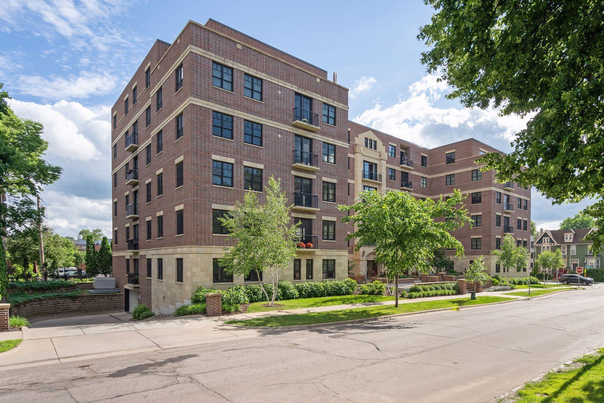 370 Marshall Avenue Unit: 201