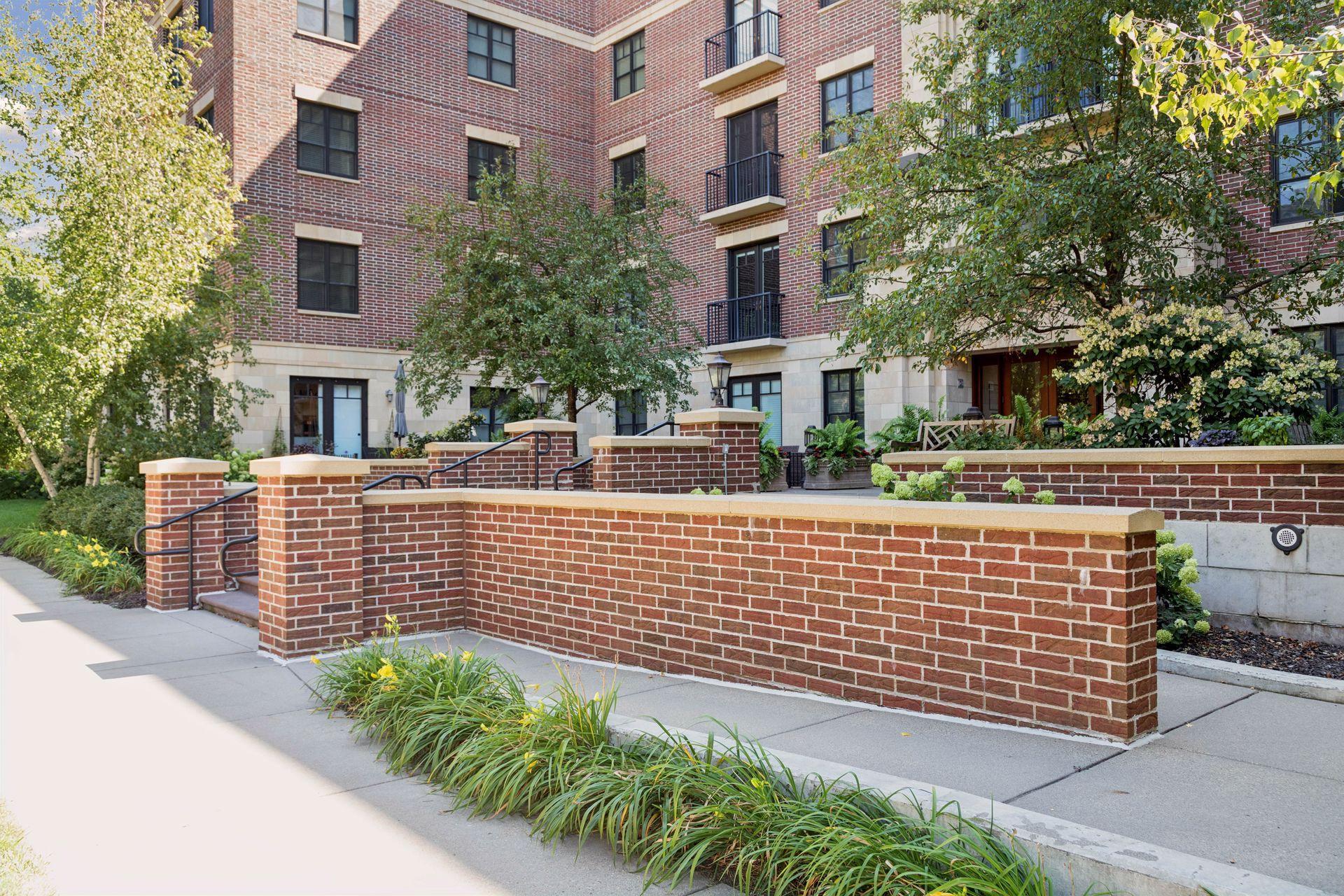 370 Marshall Avenue Unit: 201