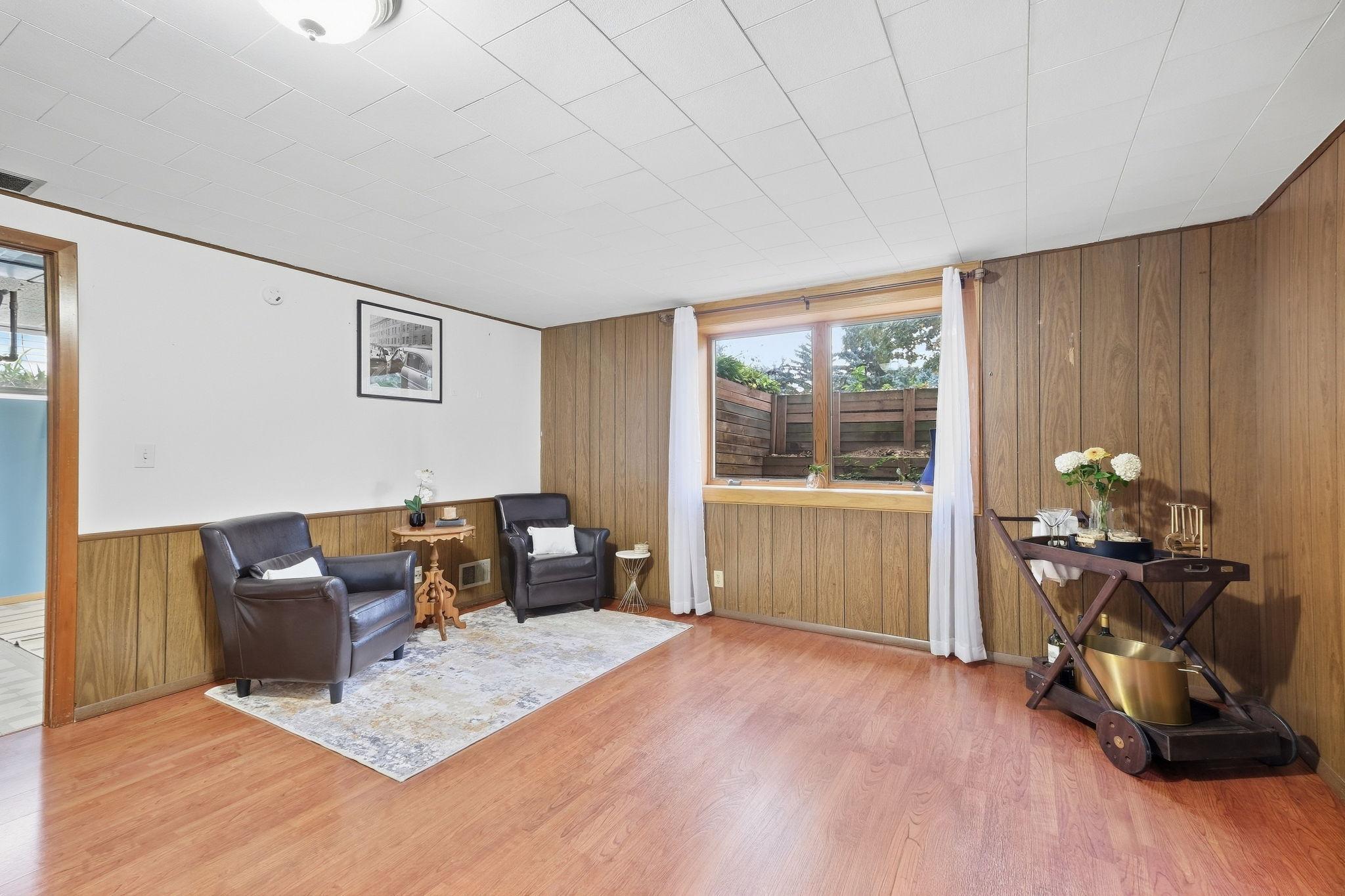 1436 E Old Shakopee Road