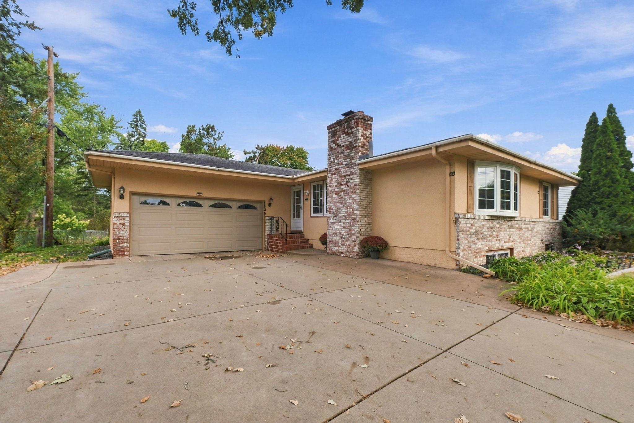 1436 E Old Shakopee Road